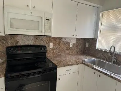 439 NW 84th St