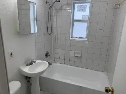 439 NW 84th St