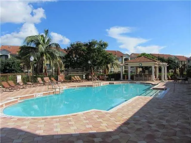 1105 Villa Ln, #1105