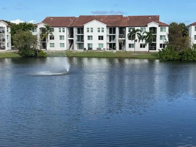 1105 Villa Ln, #1105