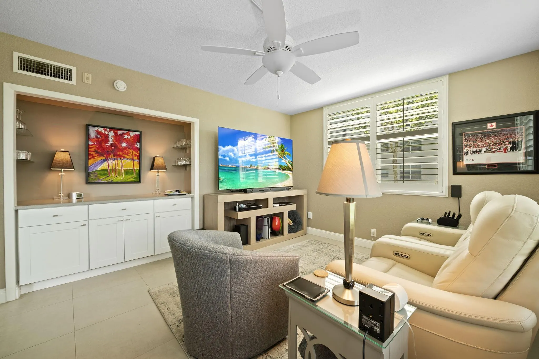 555 Oaks Ln, #112