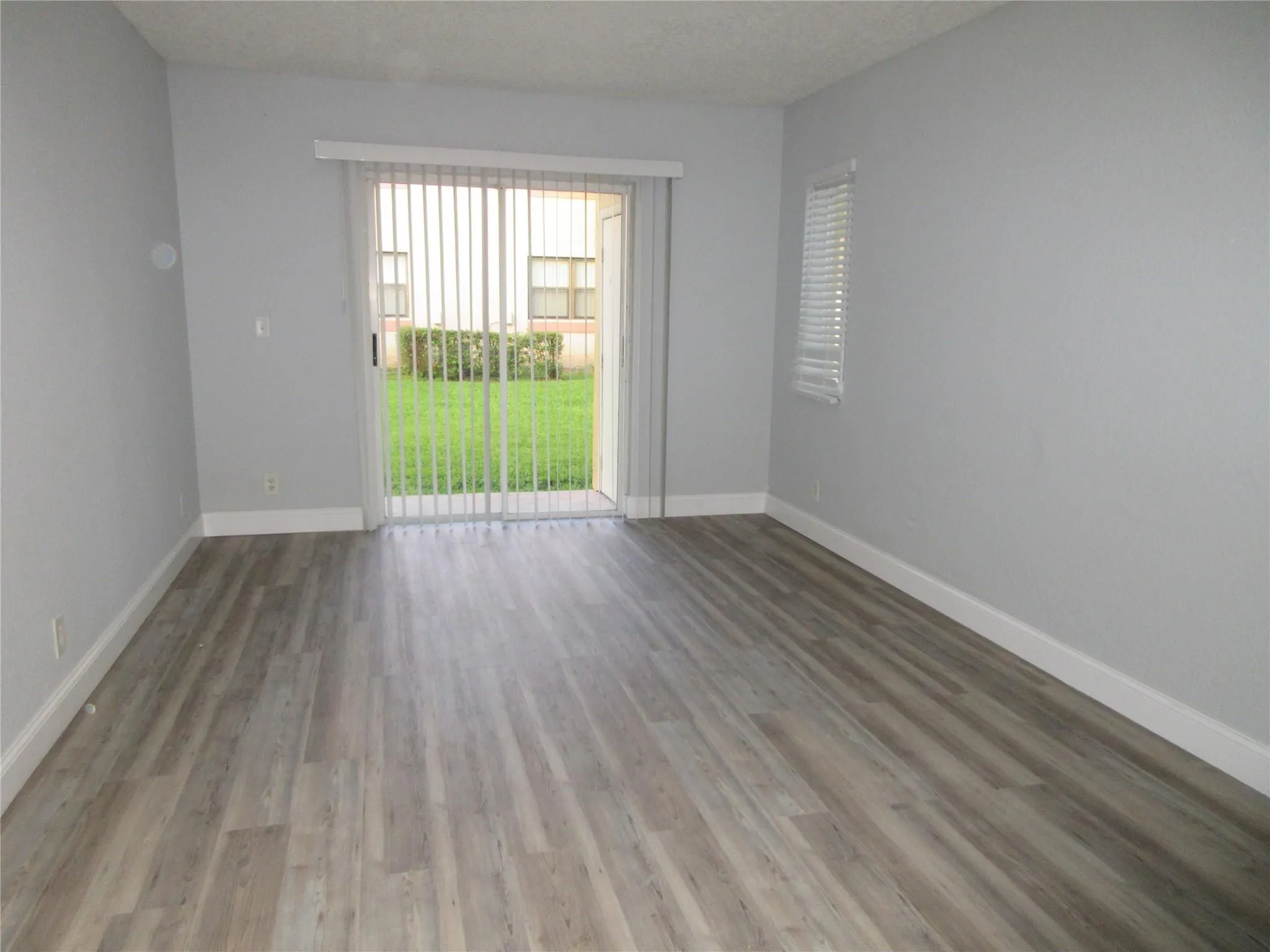 11444 NW 42nd St, #11444