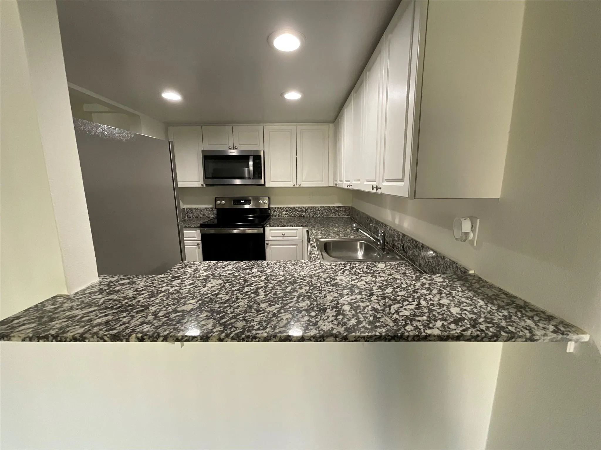 19455 NE 10 Ave, #6-327