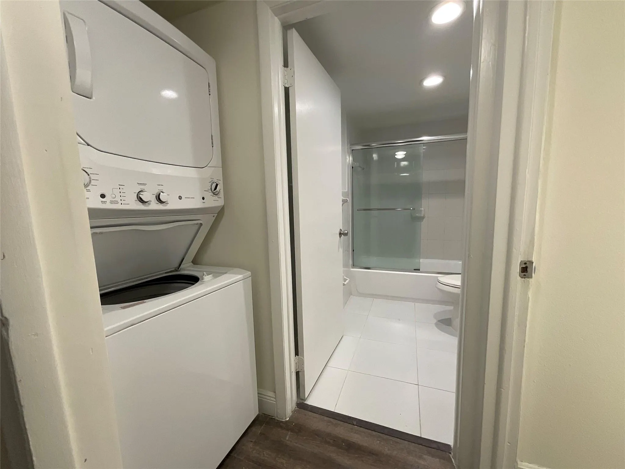 19455 NE 10 Ave, #6-327