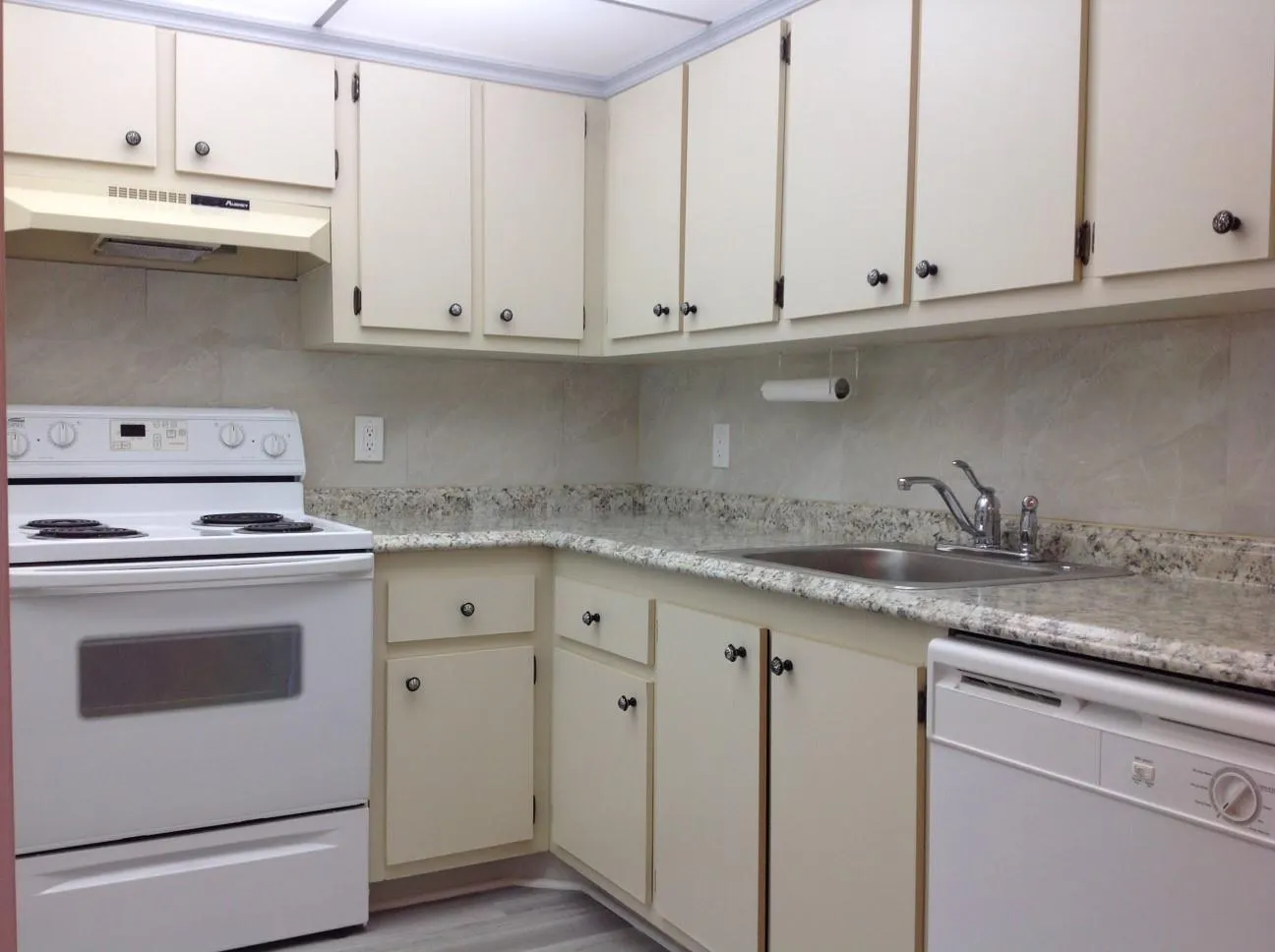 1805 Eleuthera Pt, #J2