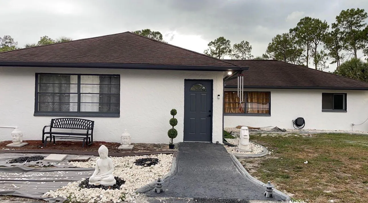 3770 SW 25th Ave
