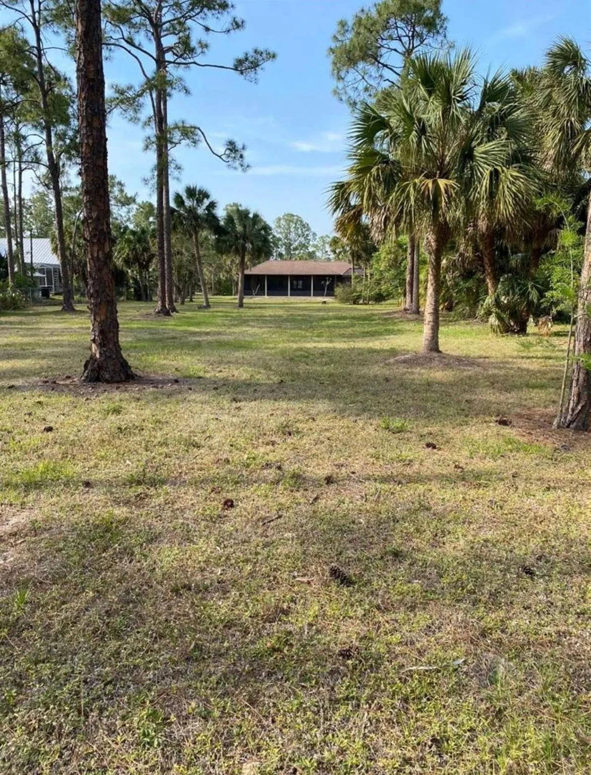 3770 SW 25th Ave