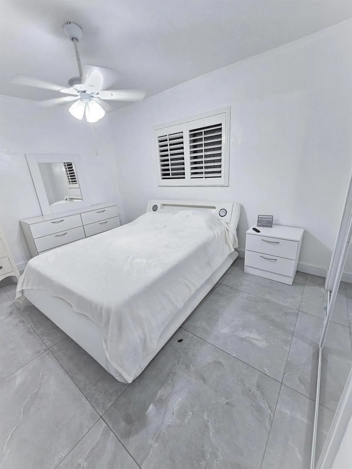 3770 SW 25th Ave