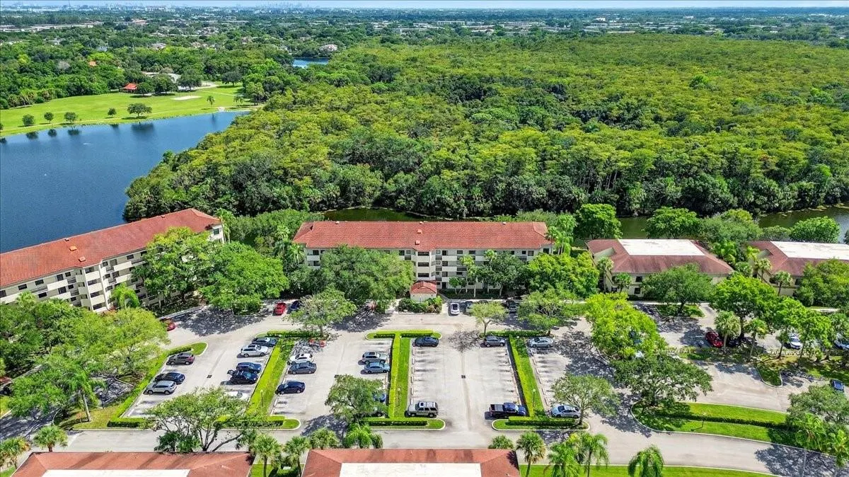 2908 S CARAMBOLA CIRCLE, #301