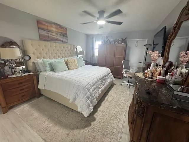 8002 Lagos De Campo Blvd, #B-306