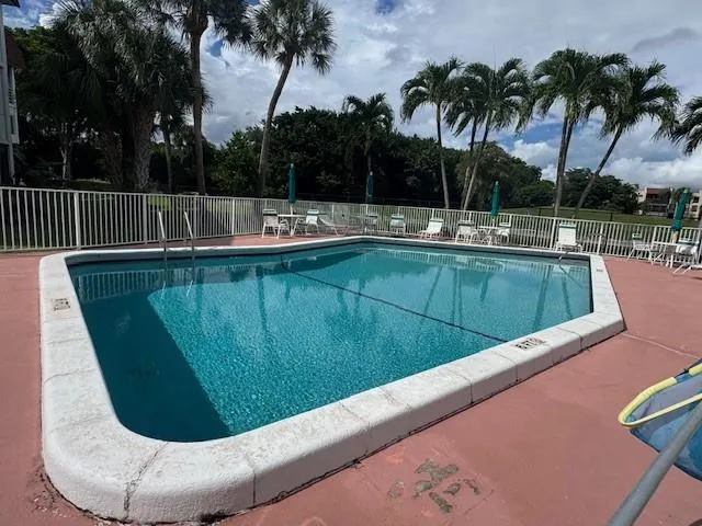 8002 Lagos De Campo Blvd, #B-306