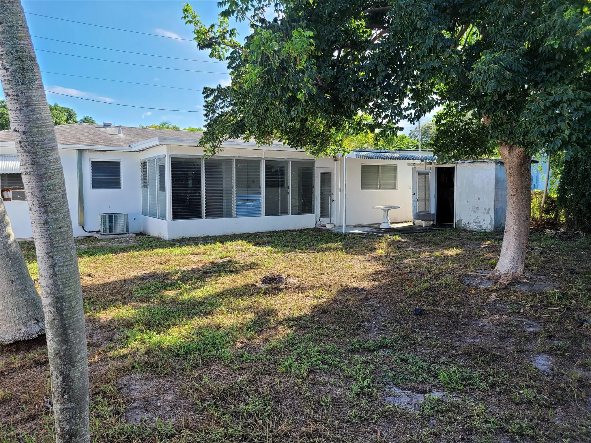 119 SE 10 Street