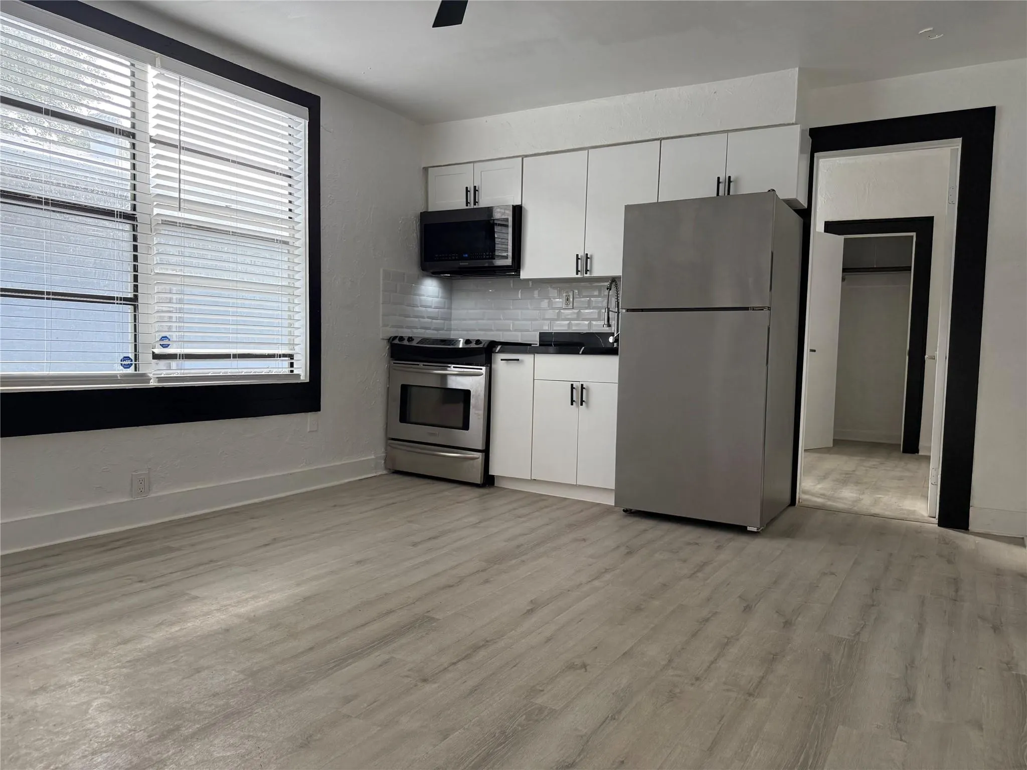 1947 Madison St, #4