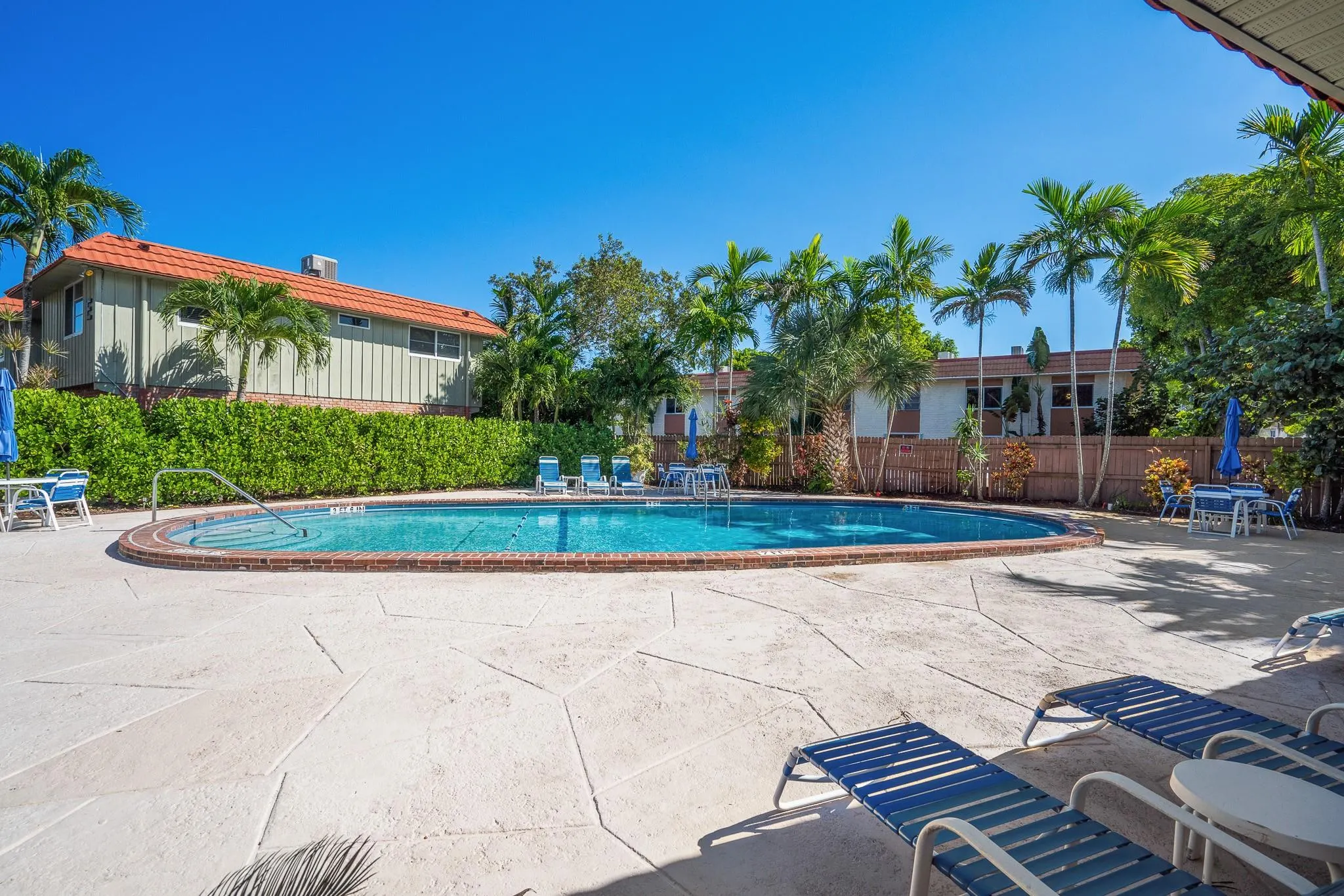 72 NE 20th Ct, #4C
