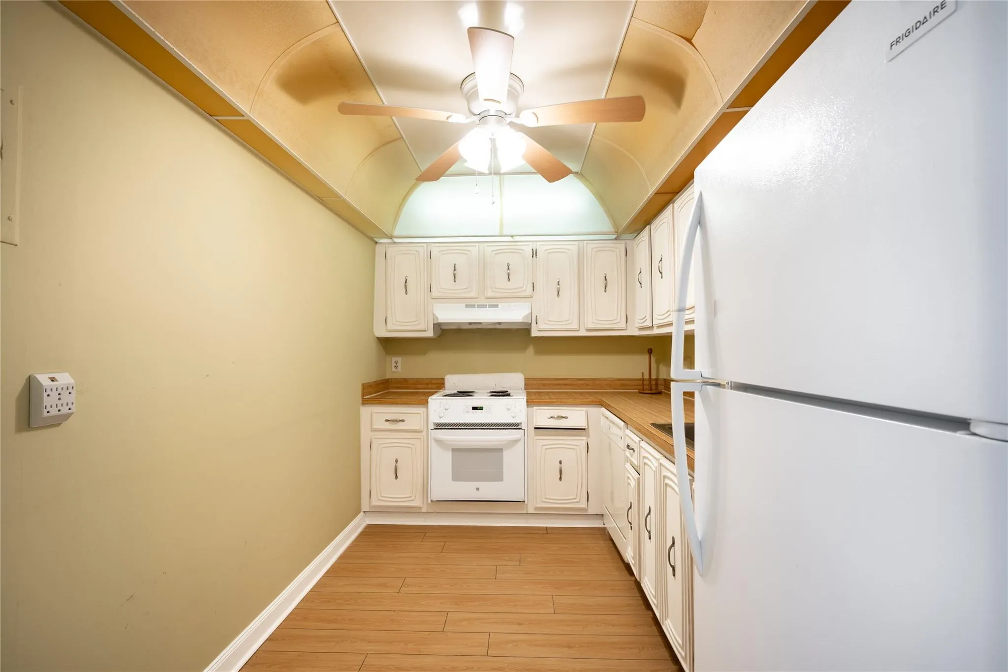 101 Briny Ave, #2509