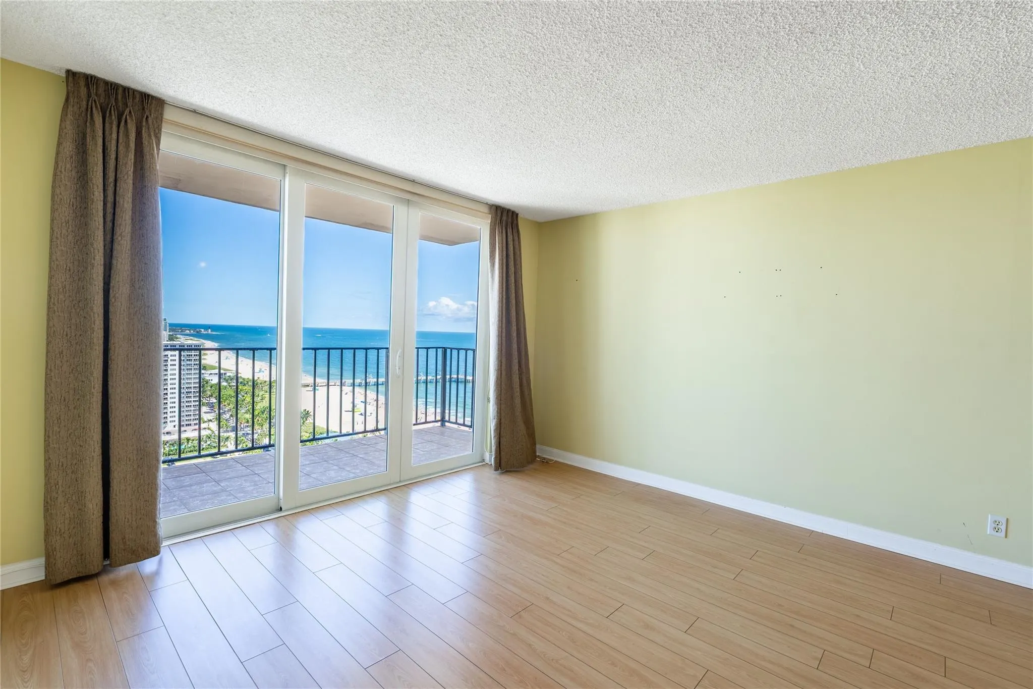 101 Briny Ave, #2509