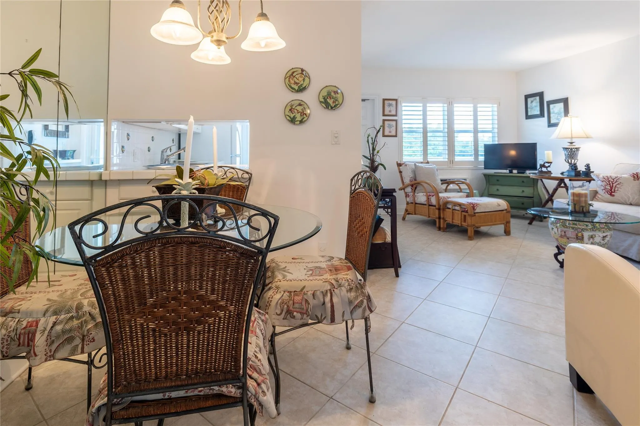 1850 S Ocean Dr, #207
