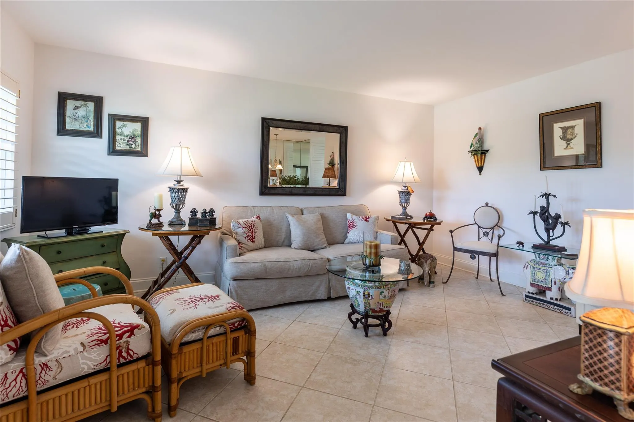 1850 S Ocean Dr, #207