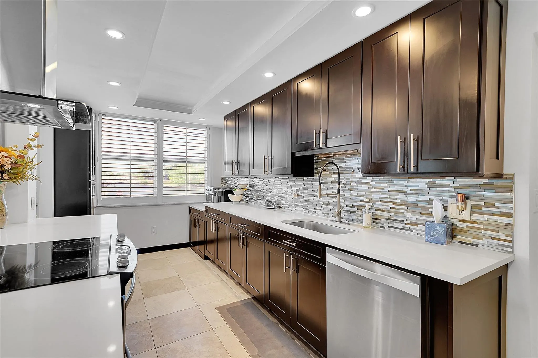 1401 S OCEAN DR, #204