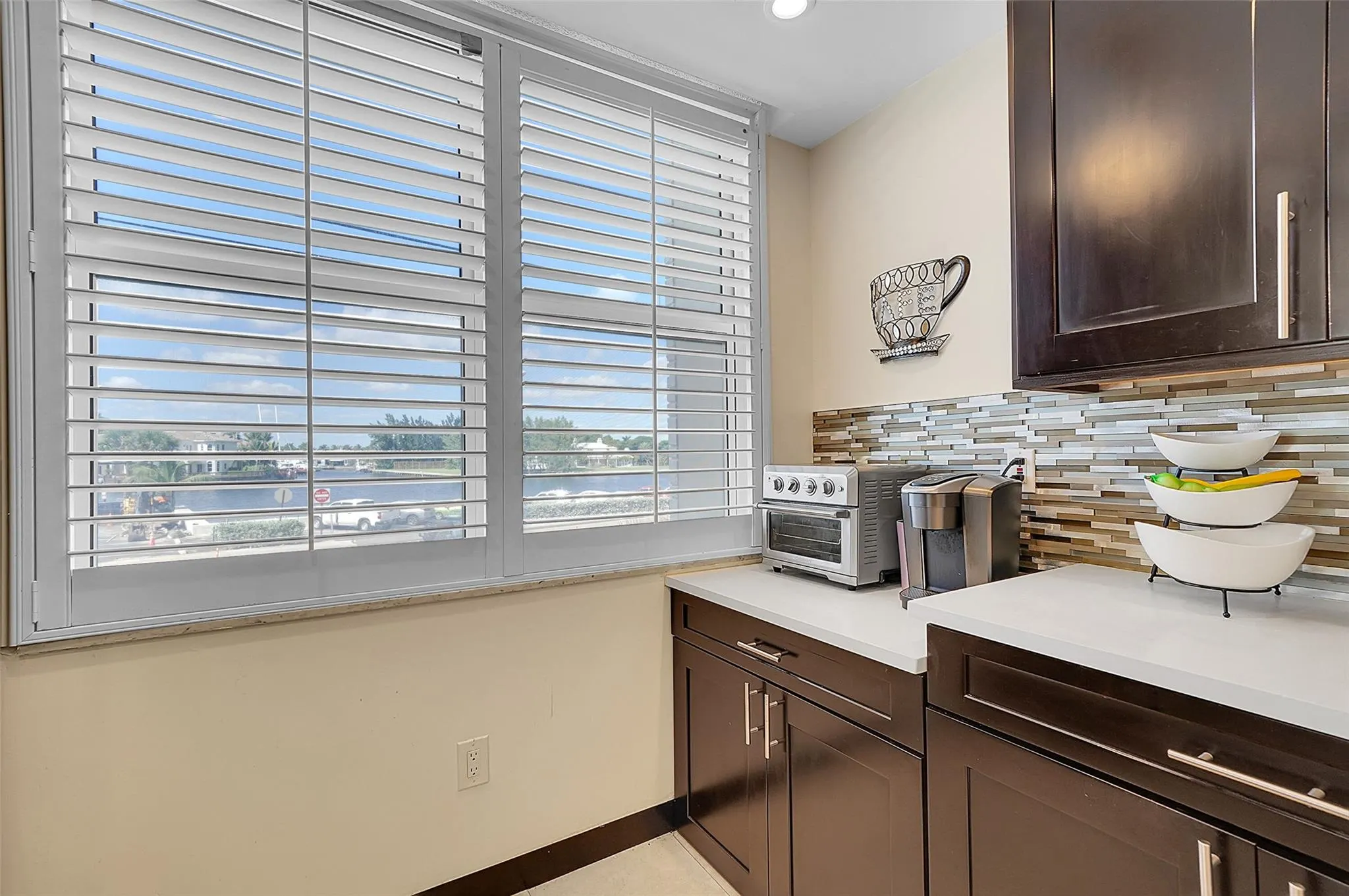 1401 S OCEAN DR, #204