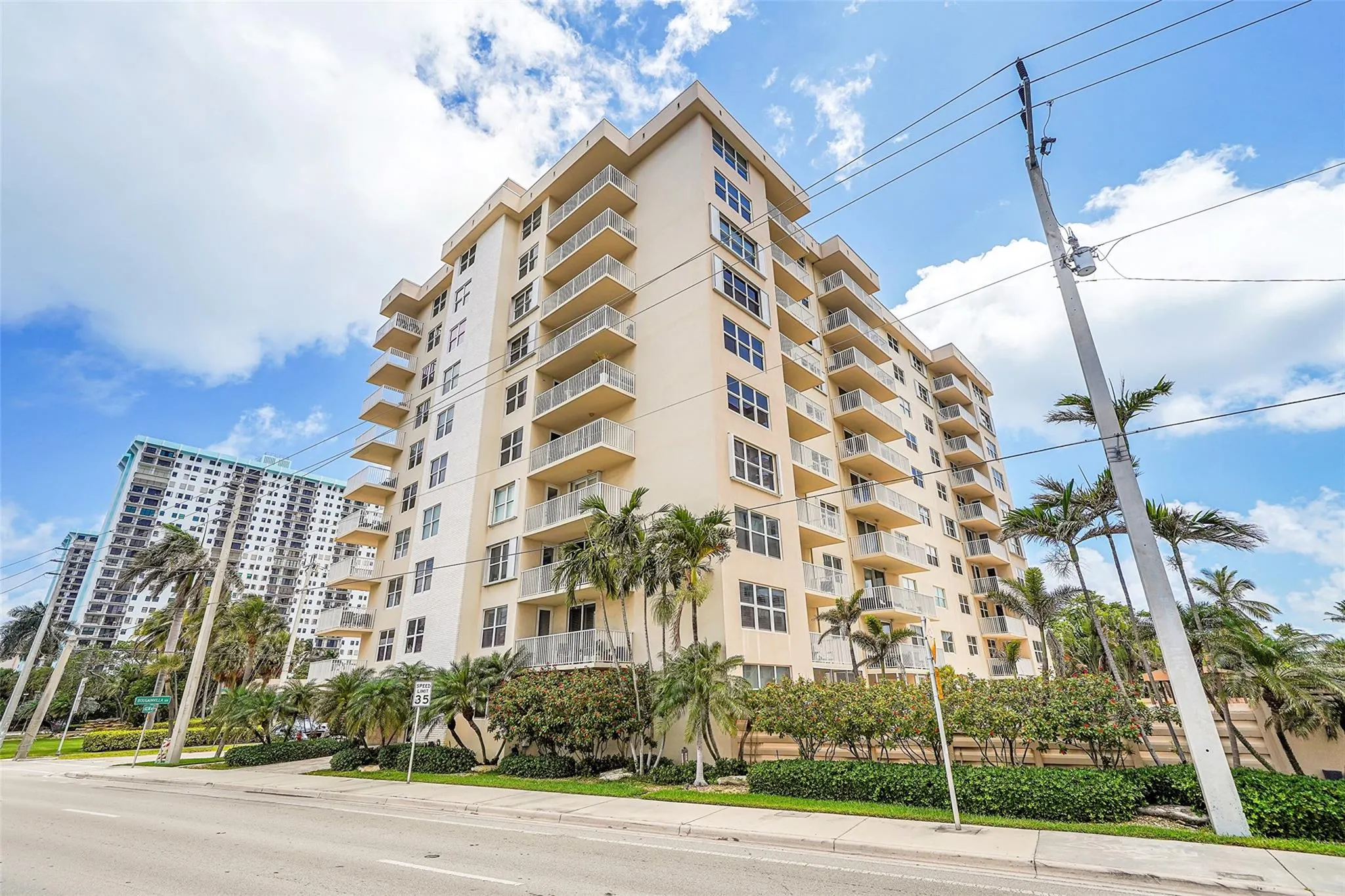 1401 S OCEAN DR, #204