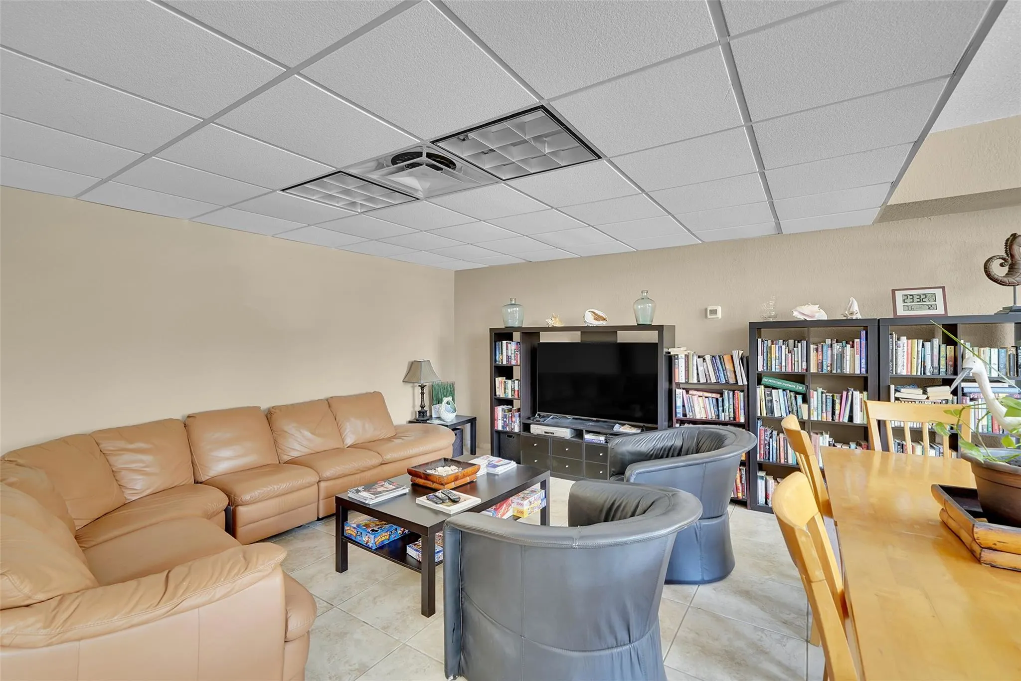 1401 S OCEAN DR, #204