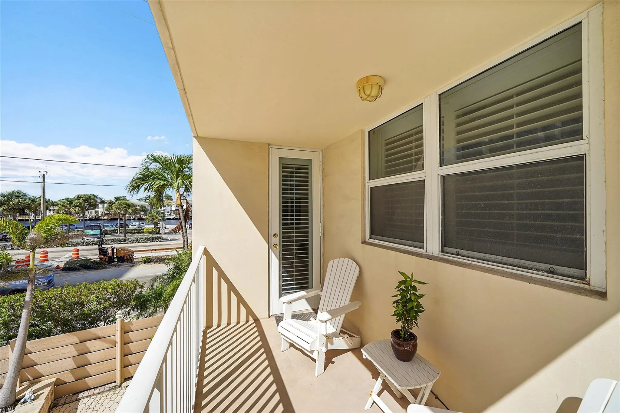 1401 S OCEAN DR, #204