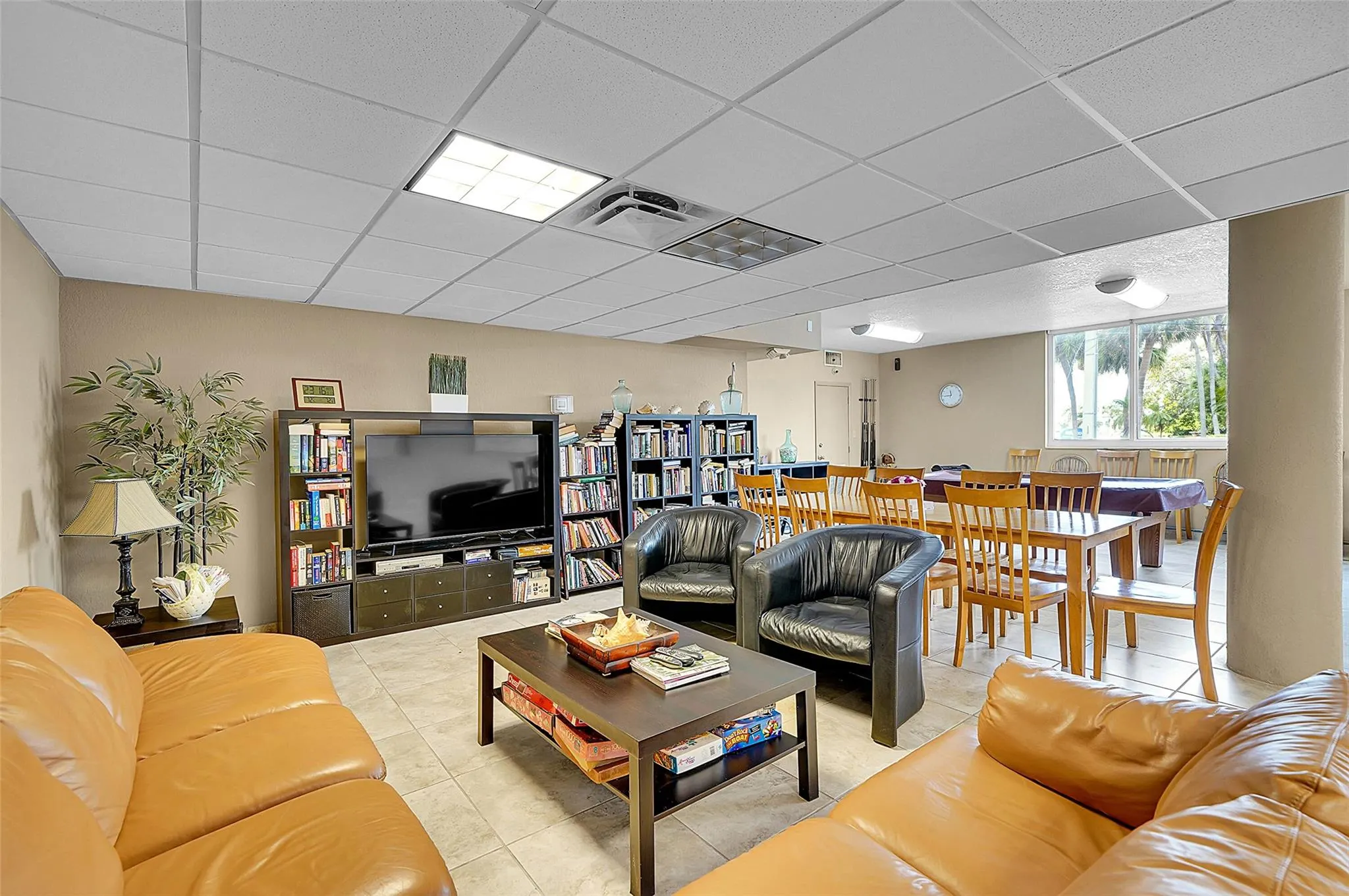 1401 S OCEAN DR, #204