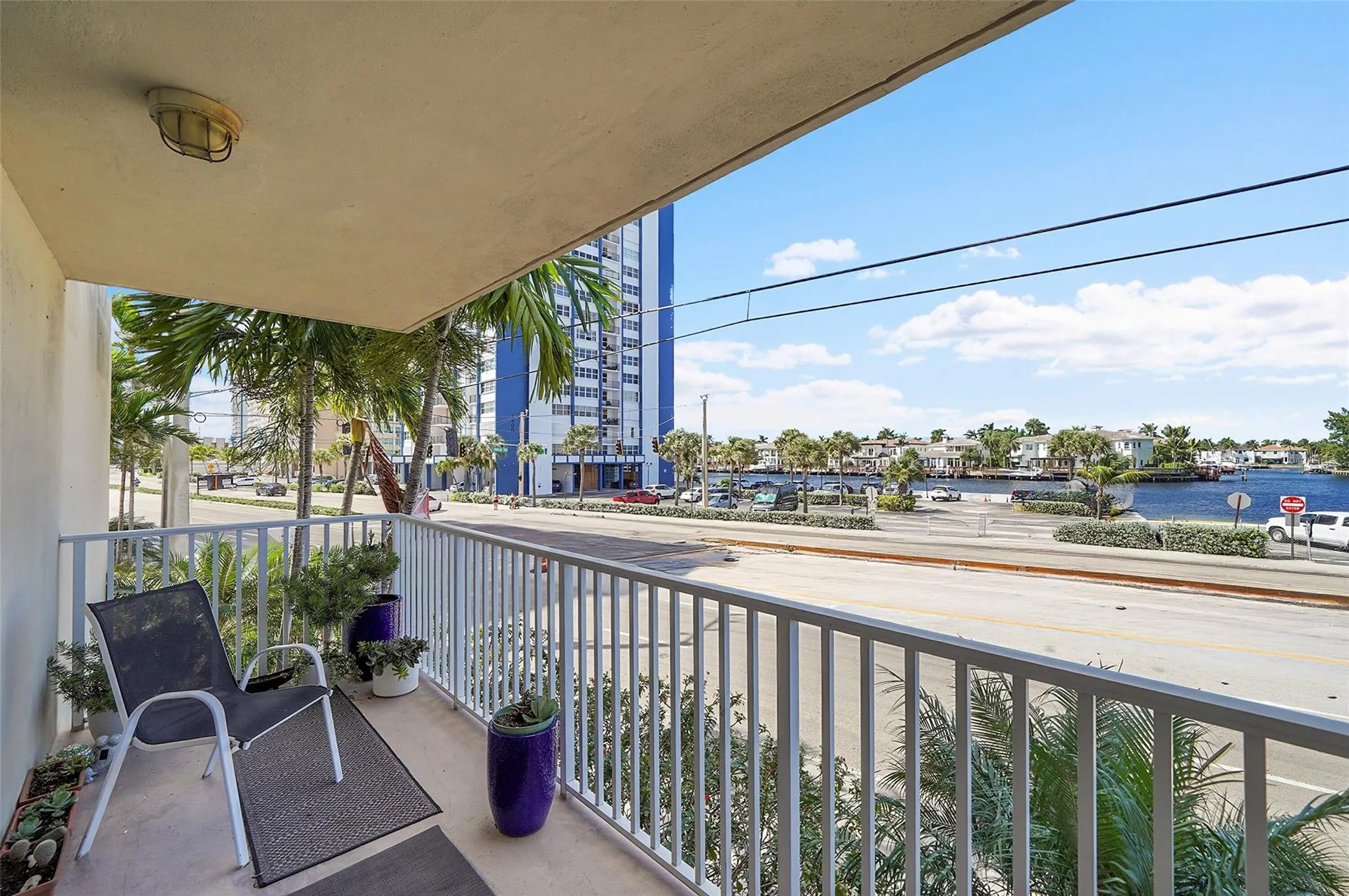 1401 S OCEAN DR, #204