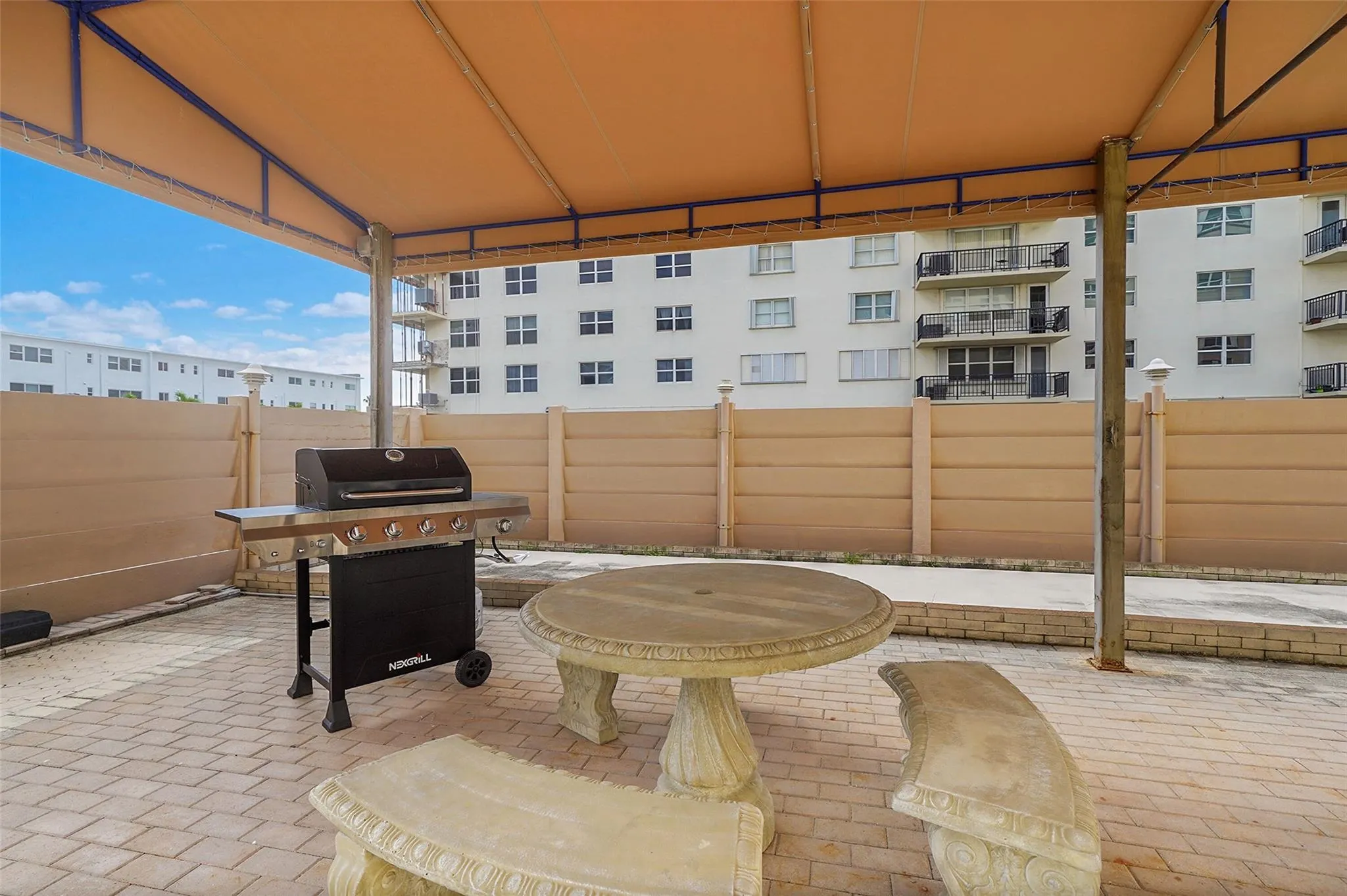 1401 S OCEAN DR, #204
