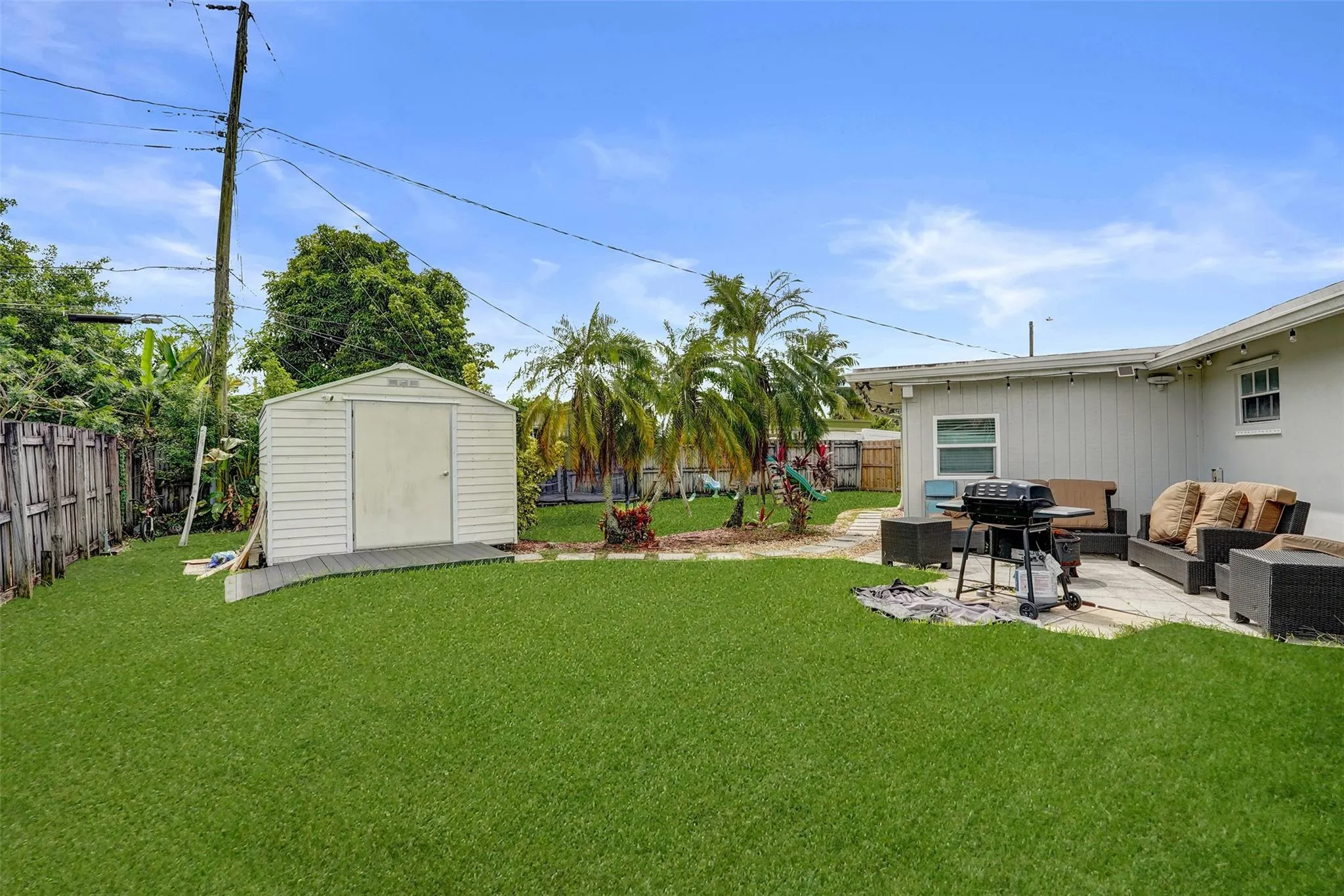6298 NW 15th St
