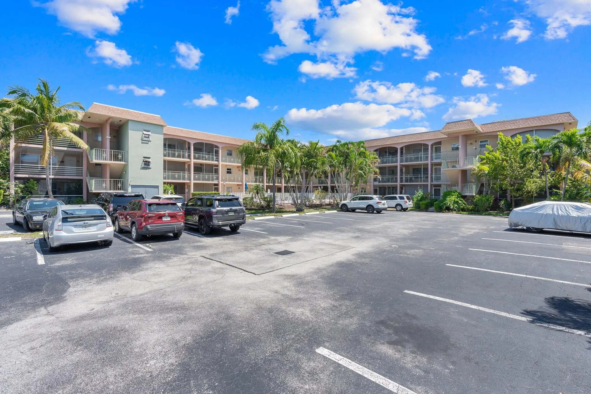 100 SE 6th Ave, #304