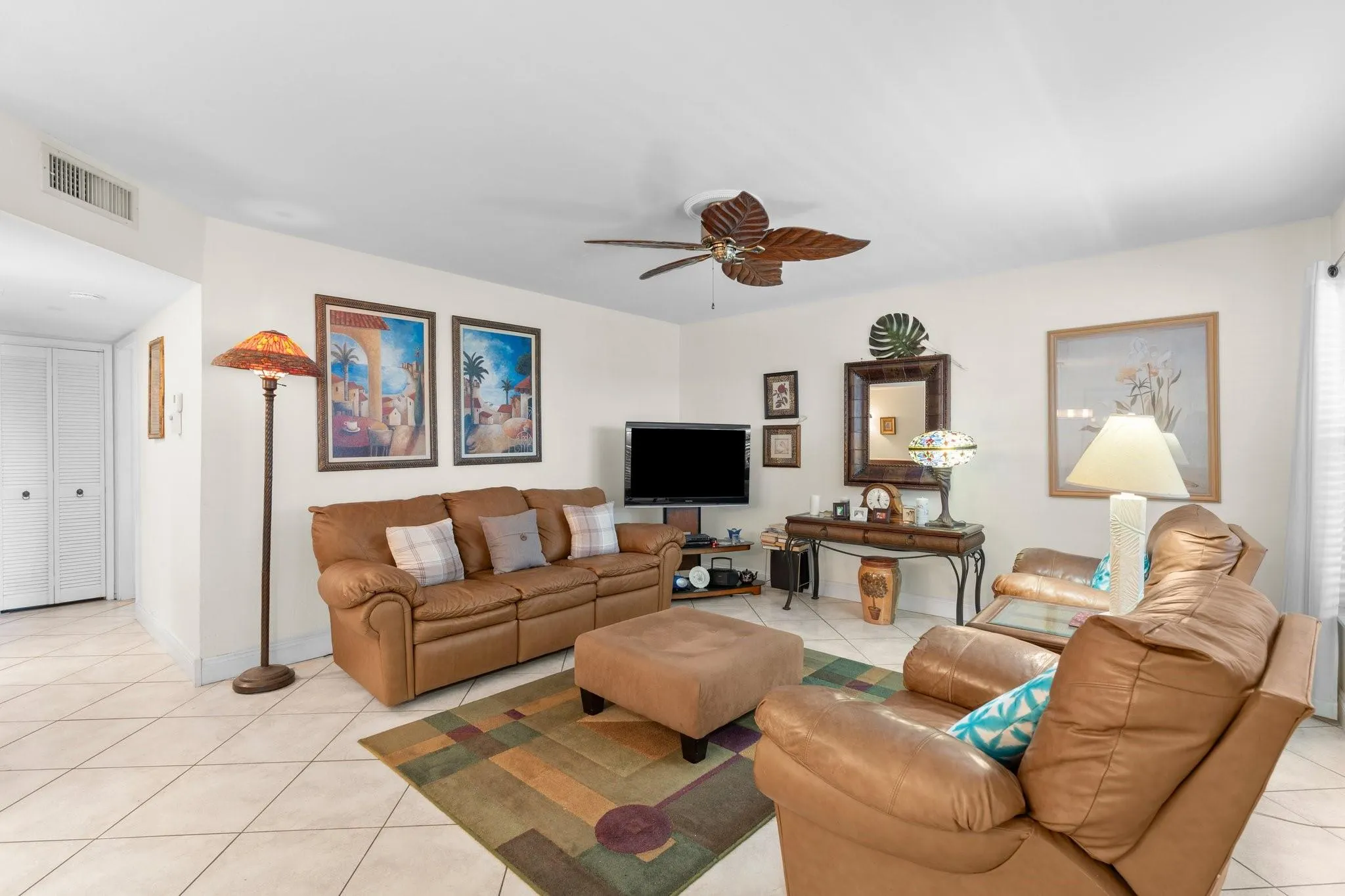 100 SE 6th Ave, #304