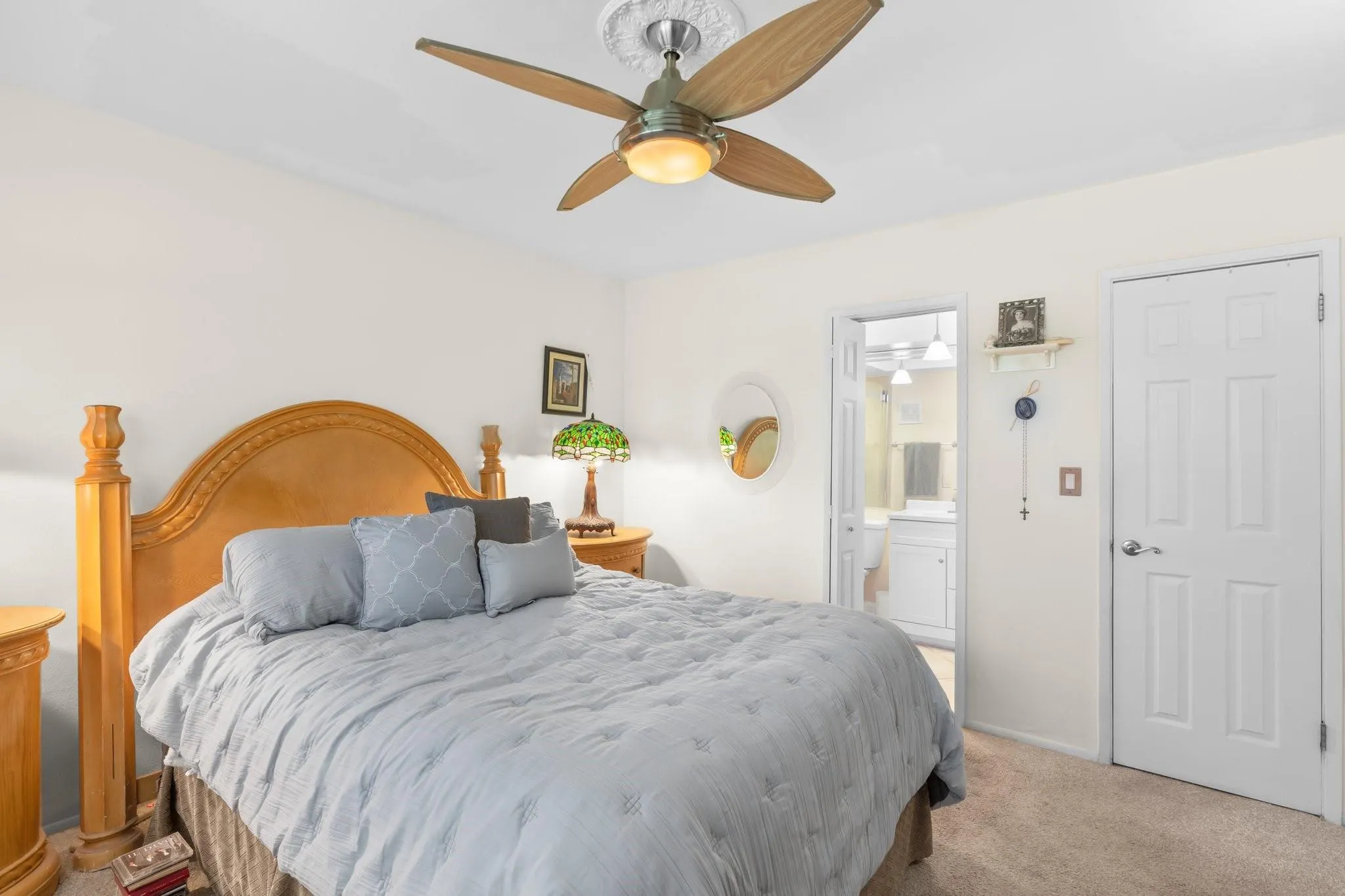 100 SE 6th Ave, #304