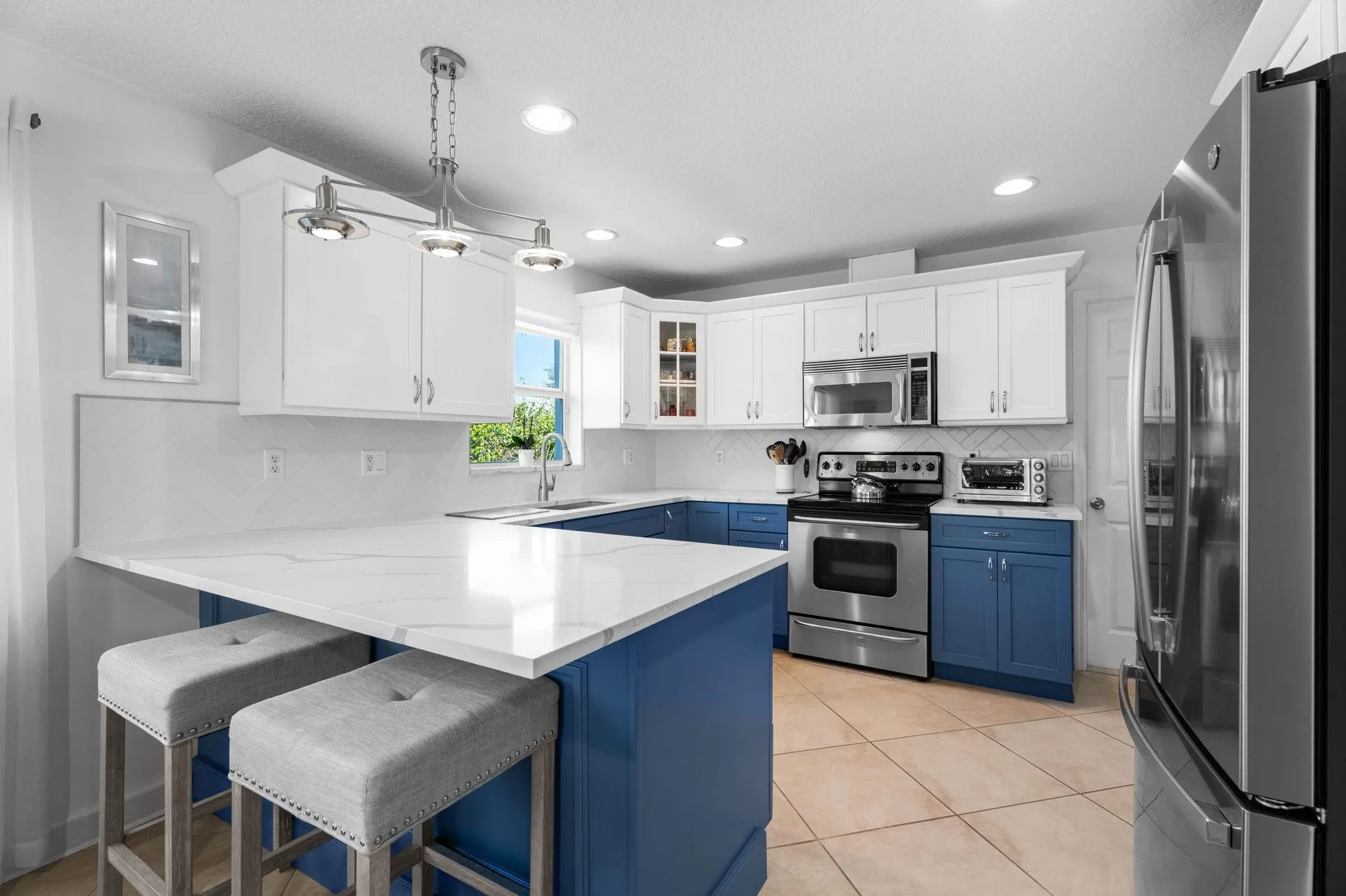1798 SW Cabin Pl