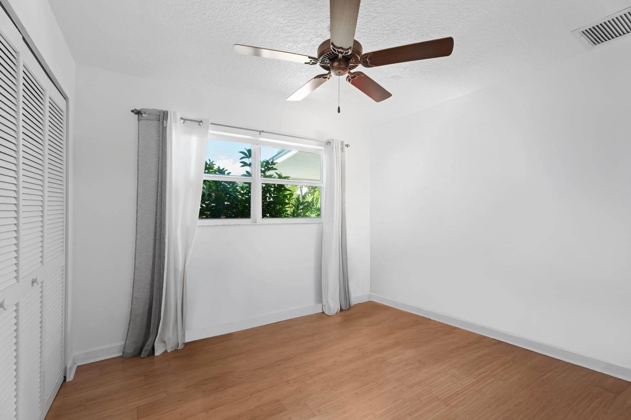 1798 SW Cabin Pl
