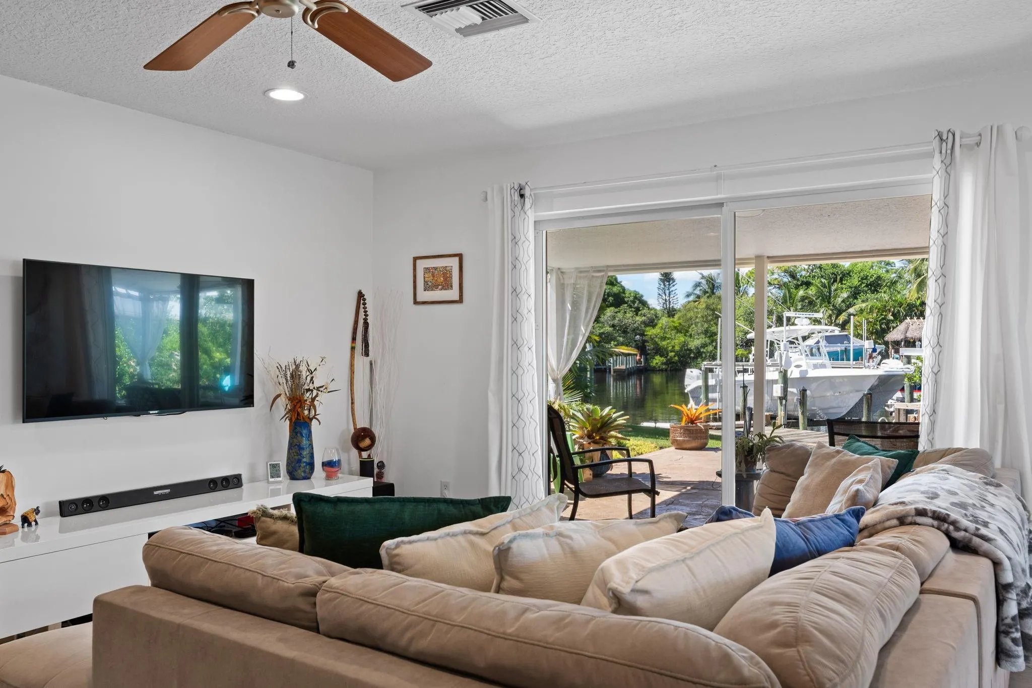 1798 SW Cabin Pl