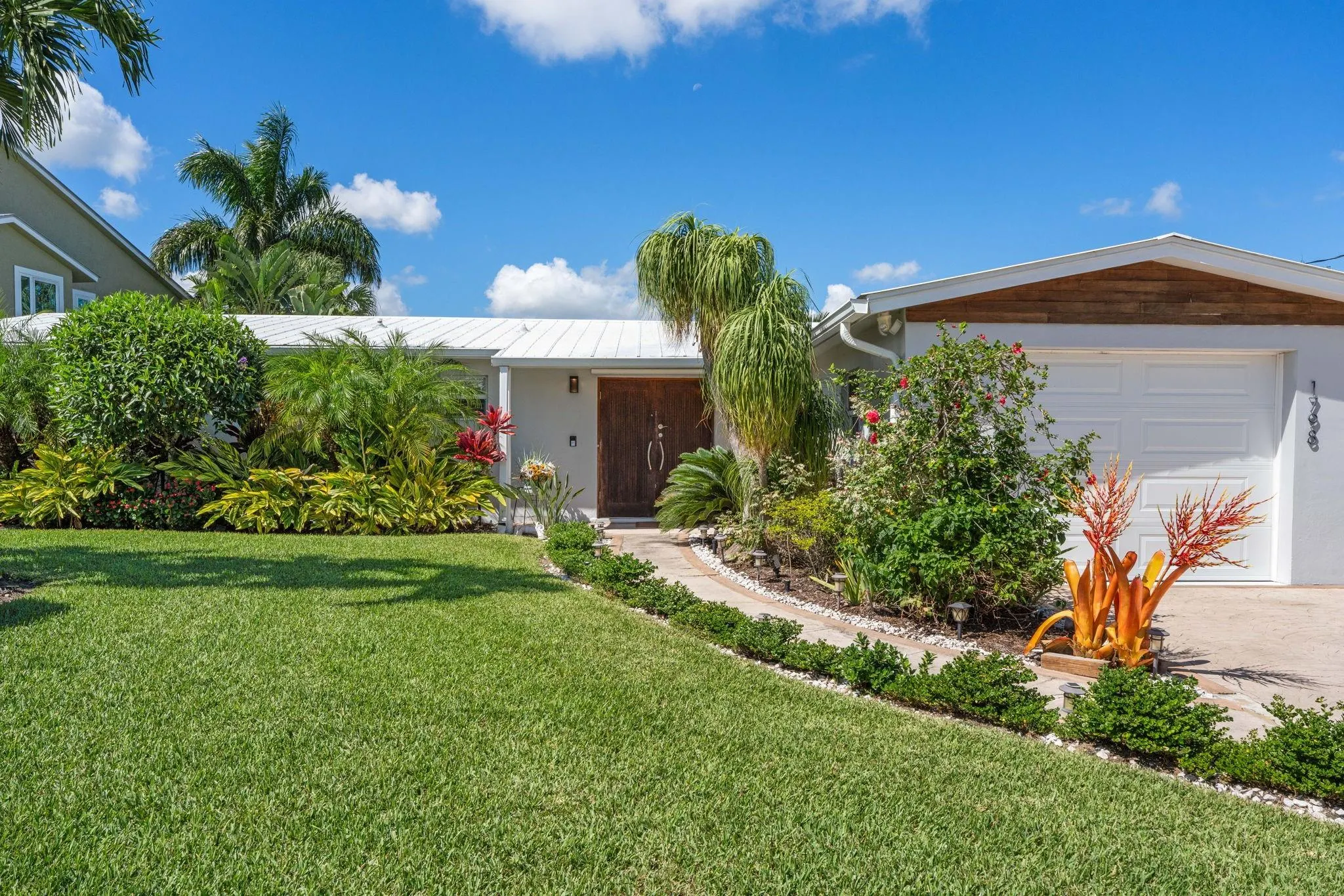 1798 SW Cabin Pl