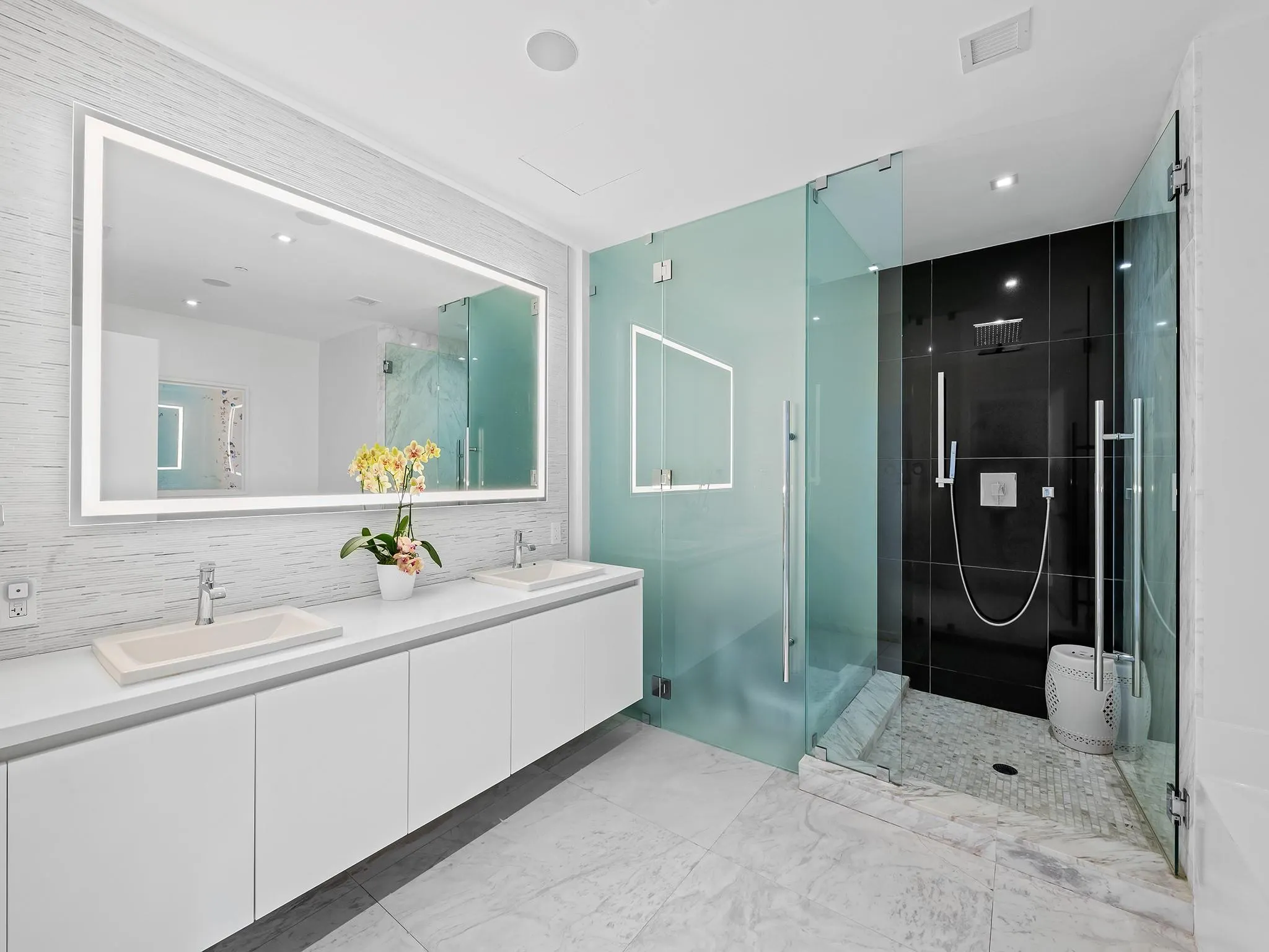 701 N Fort Lauderdale Beach Blvd, #705