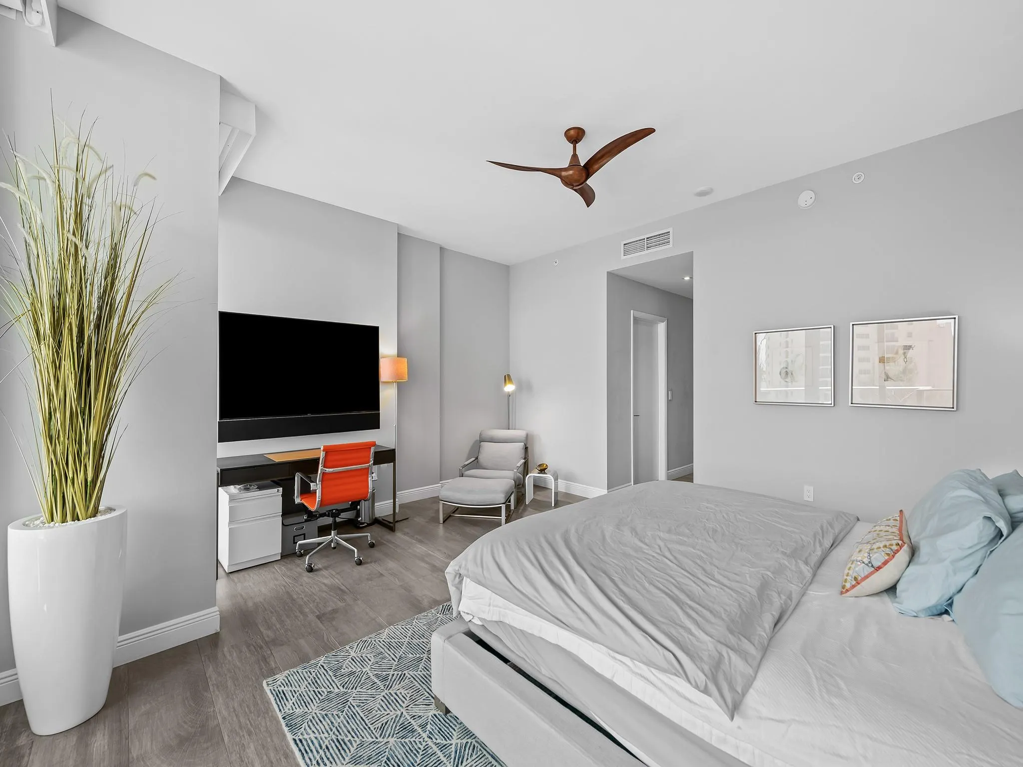 701 N Fort Lauderdale Beach Blvd, #705