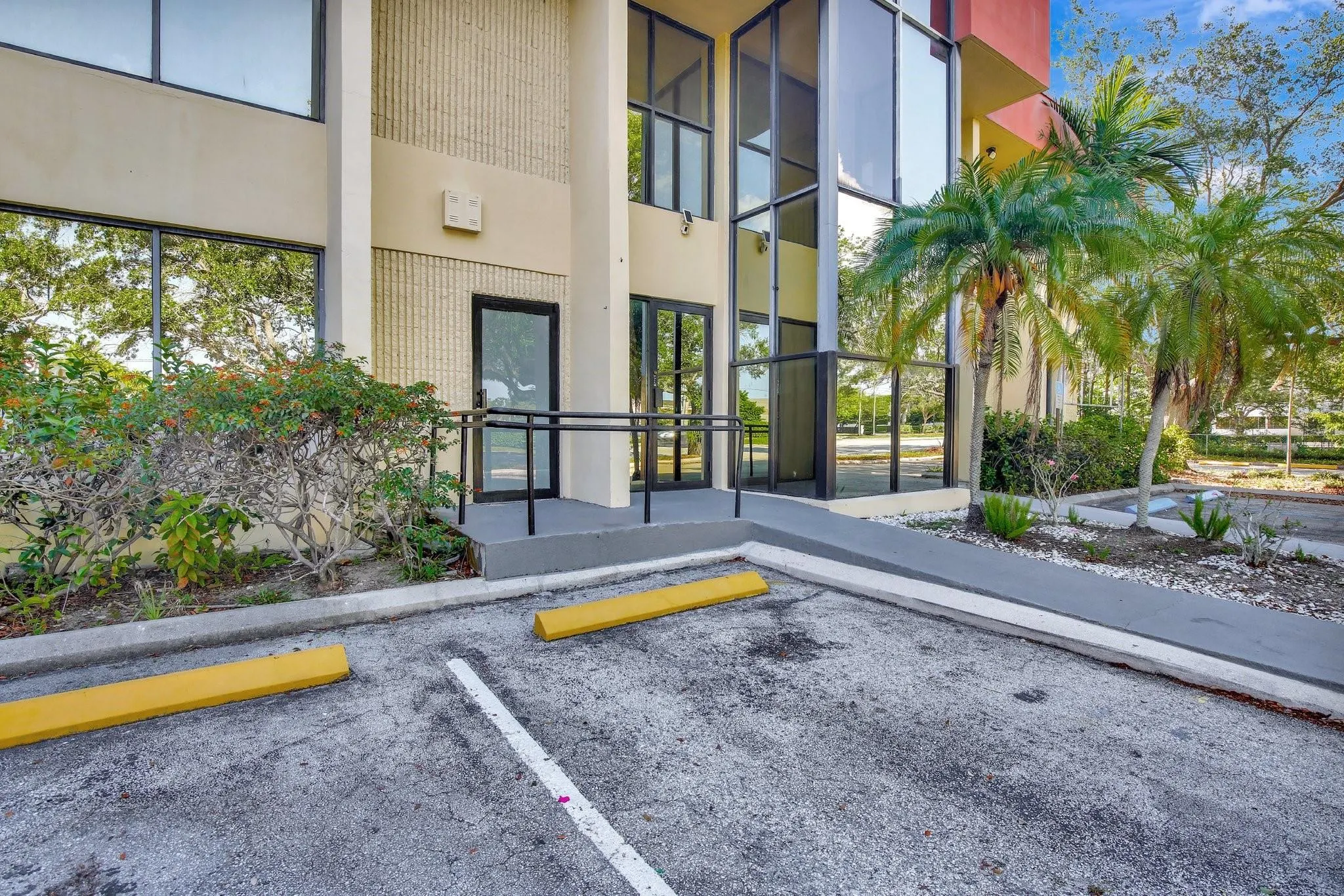 4505 NW 103rd Ave