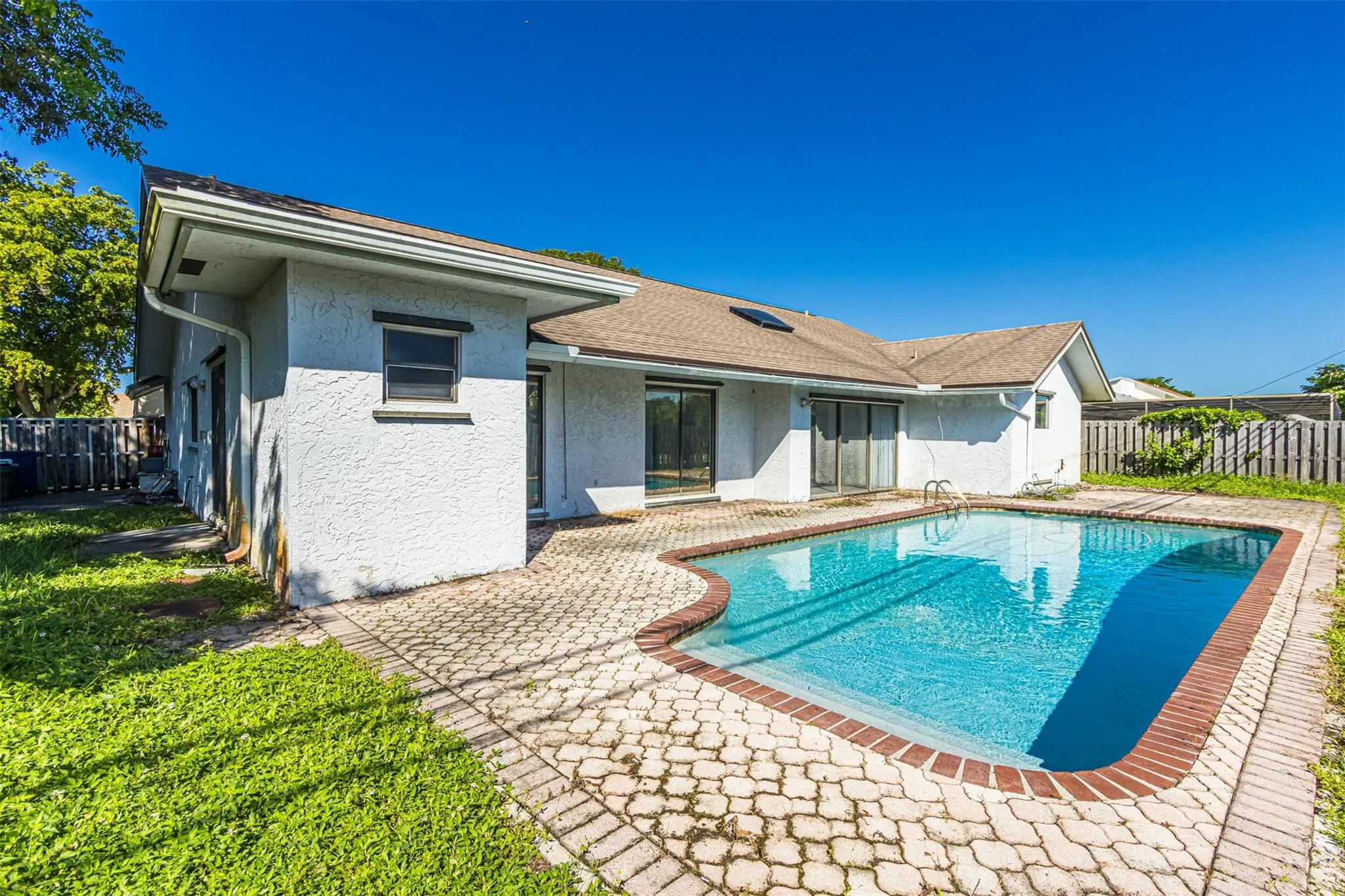5250 SW 101st Ave