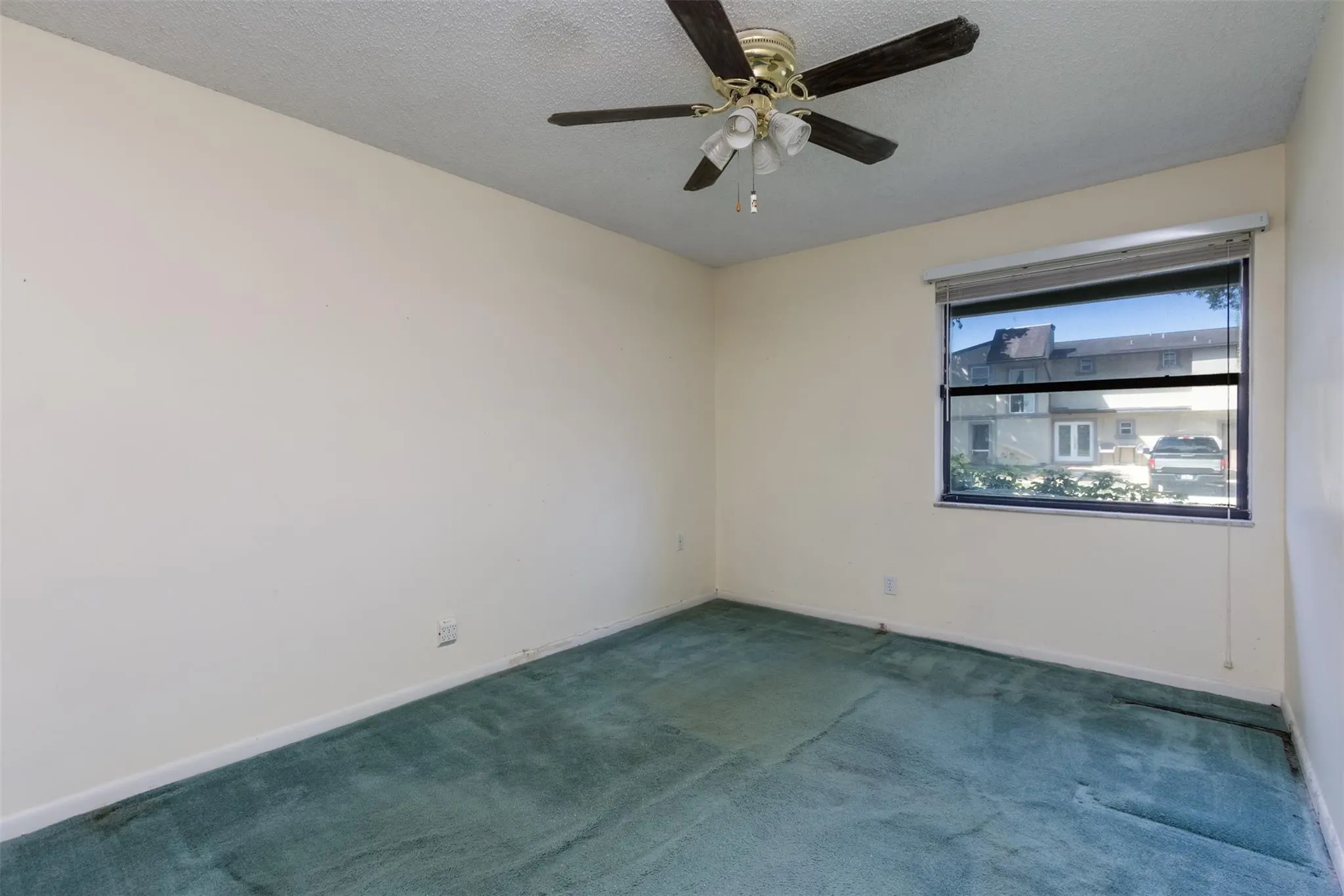 5250 SW 101st Ave
