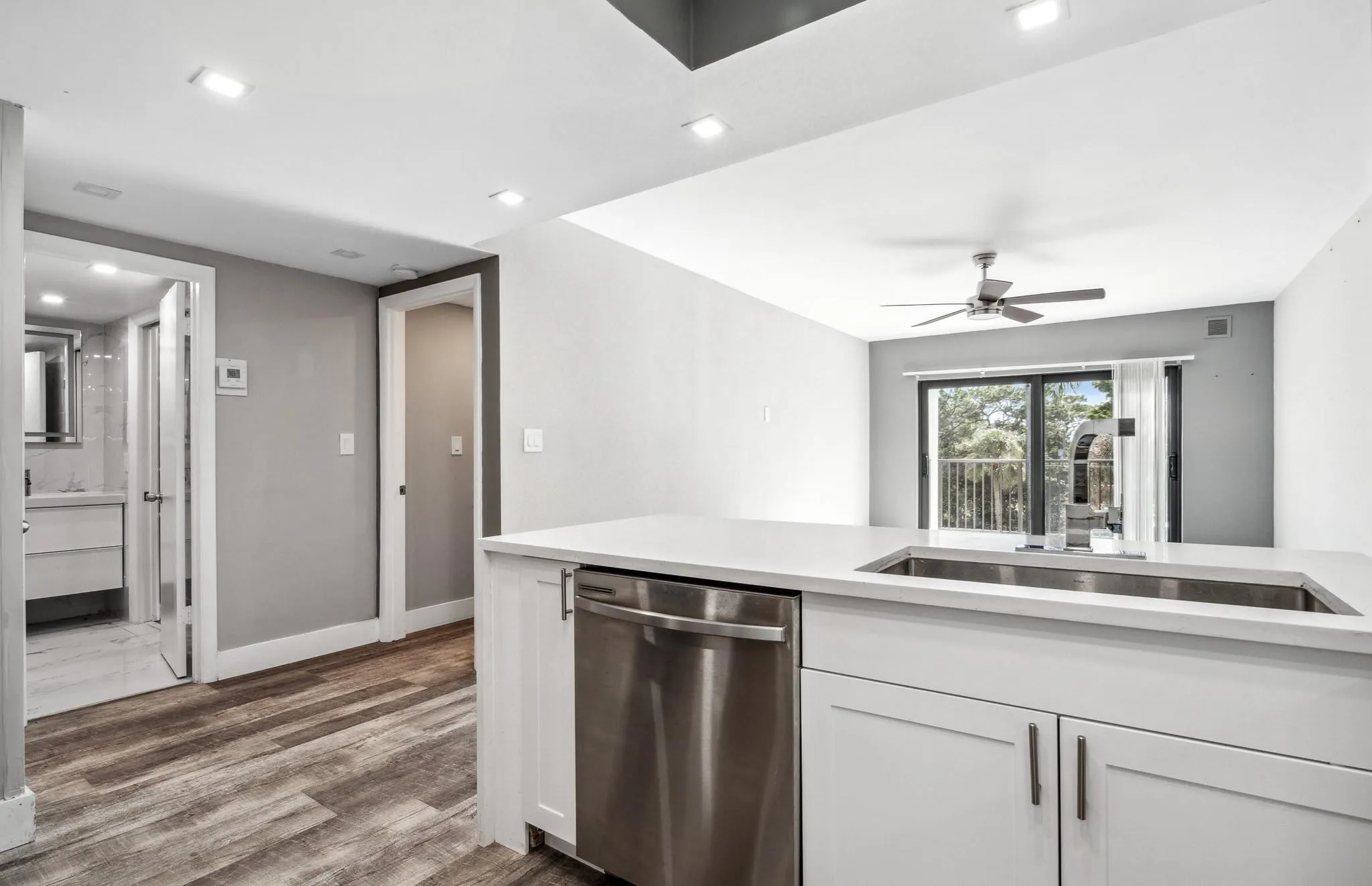 1000 River Reach Dr, #310