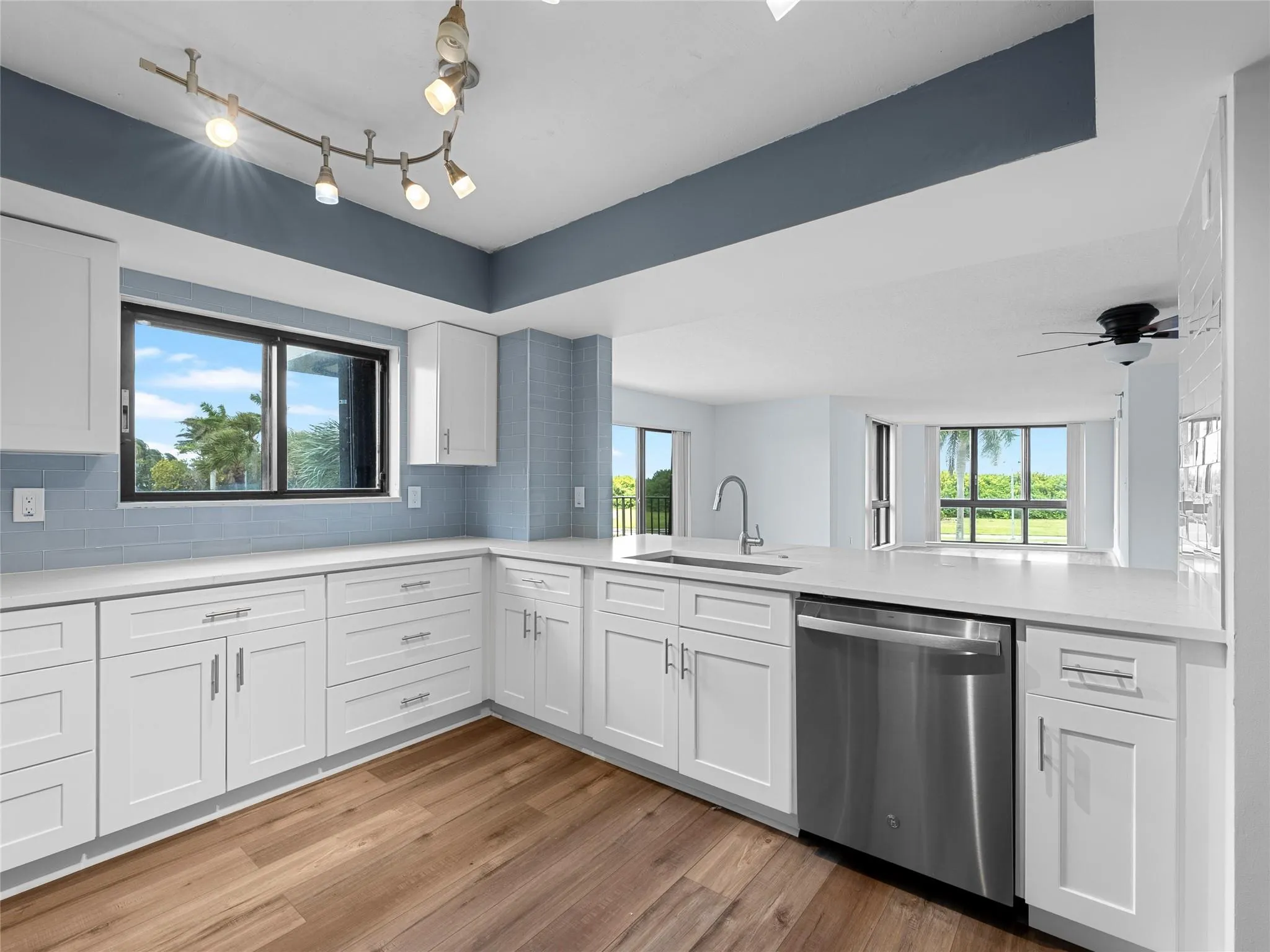 801 S Ocean Dr, #205