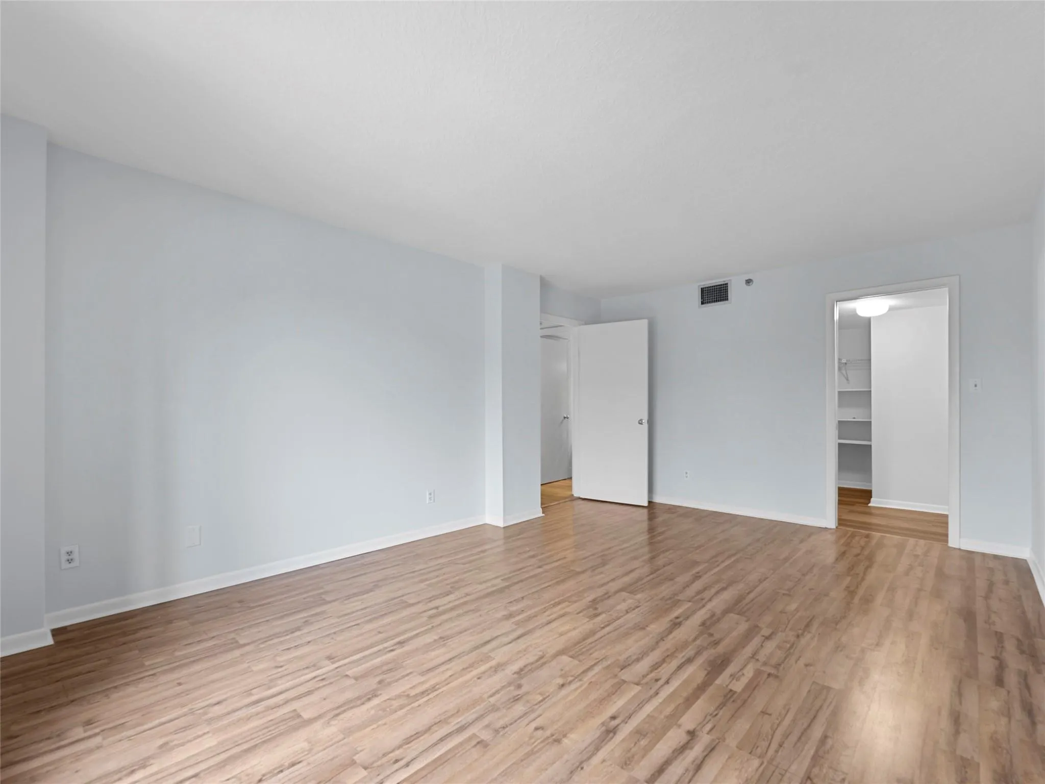 801 S Ocean Dr, #205