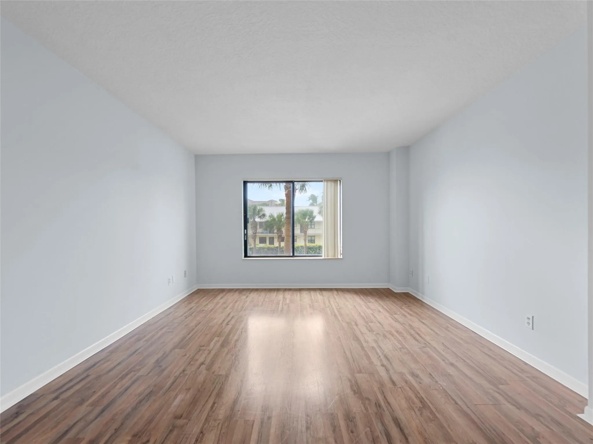 801 S Ocean Dr, #205