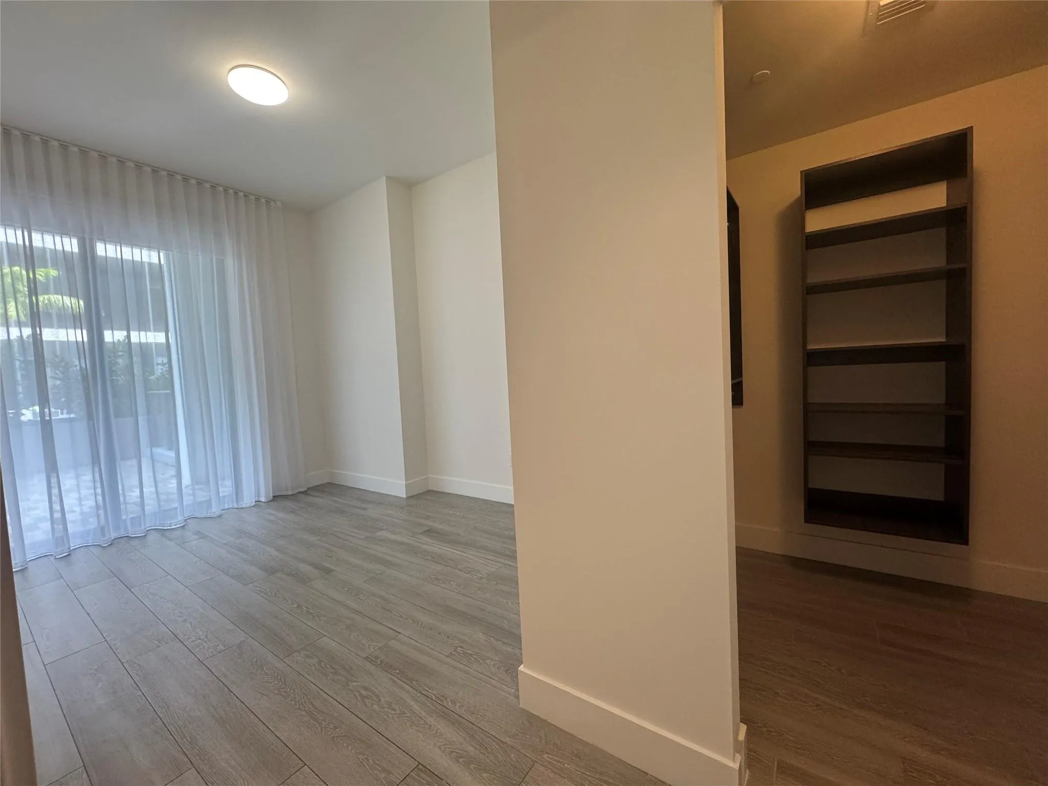 2960 NE 207th St, #508