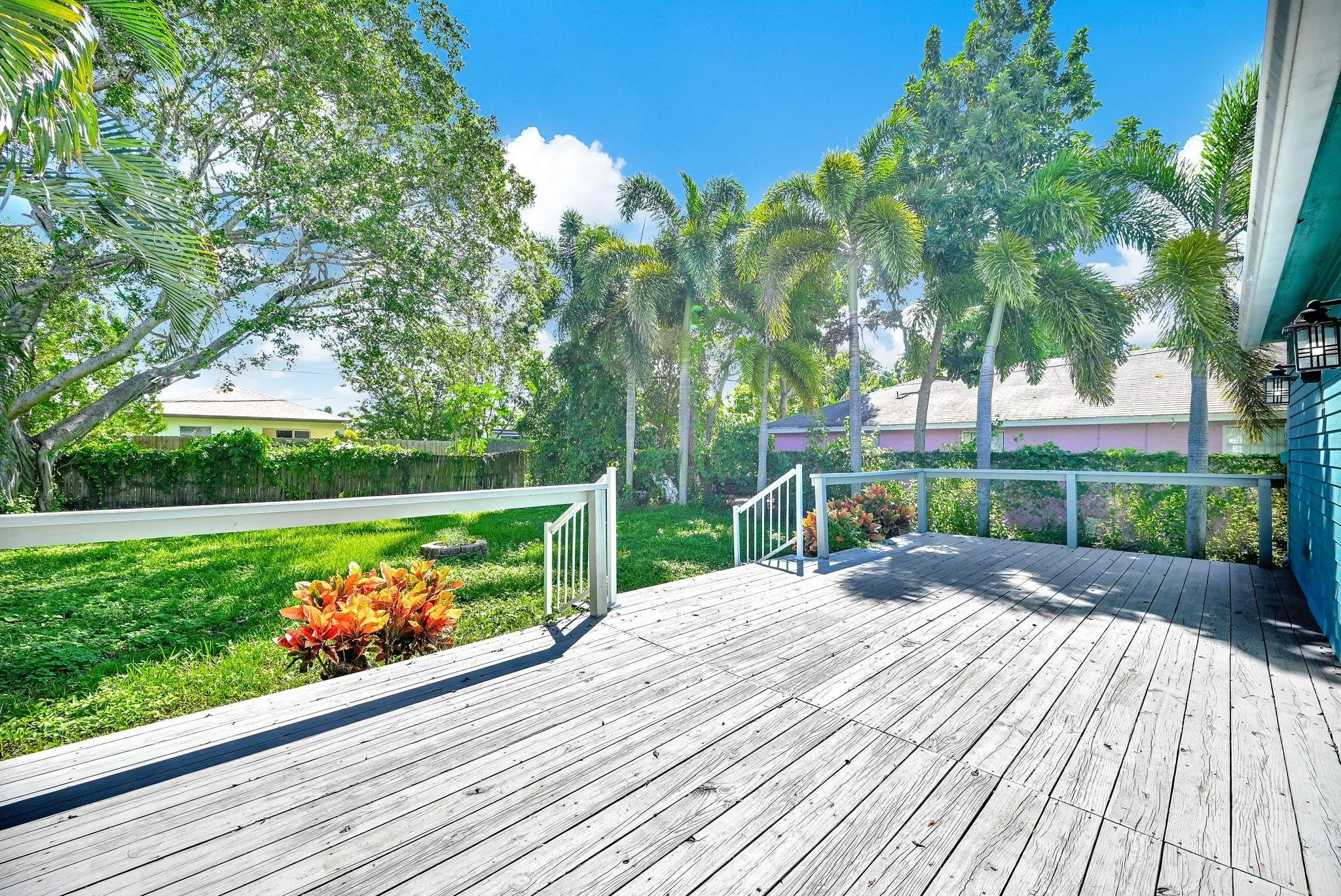 16648 SW 8th Ave