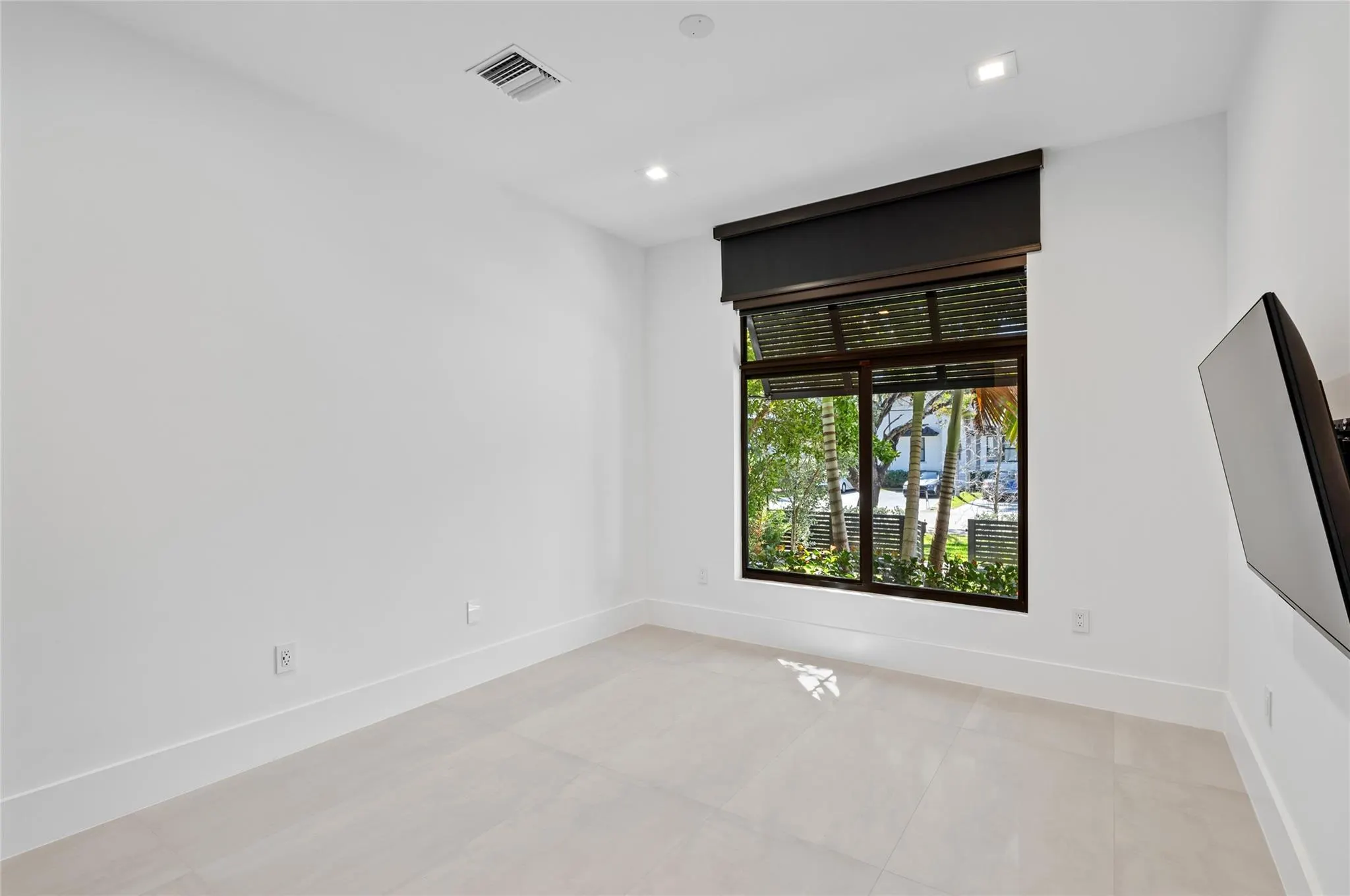1523 SE 12th St